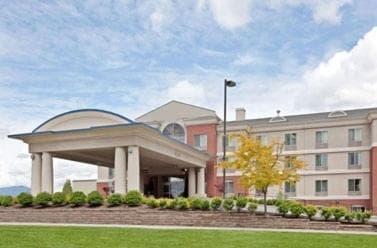 Triple Play Resort Hotel & Suites — hotel in Hayden, Idaho
