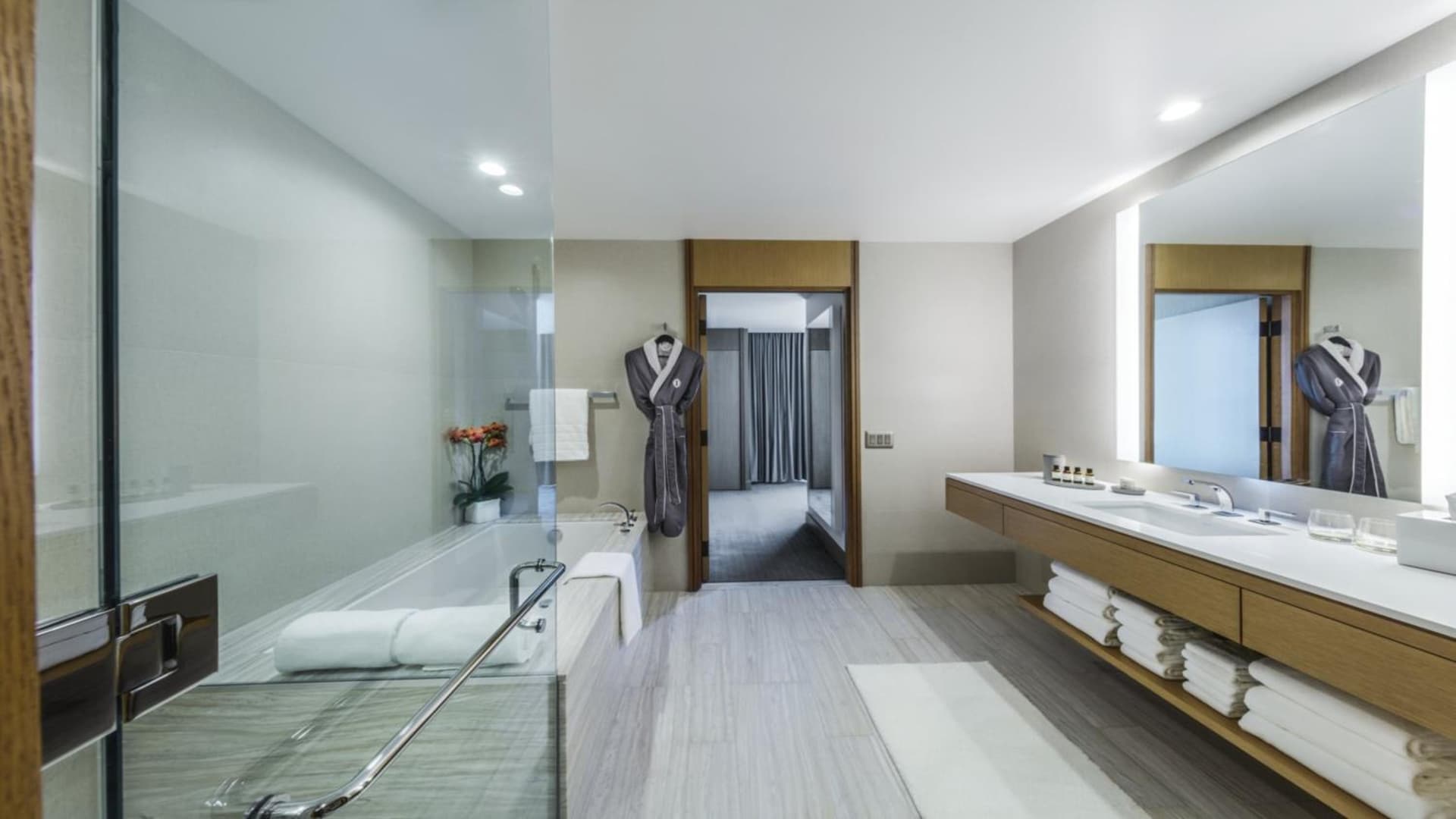 InterContinental - Los Angeles Downtown by IHG gallery photo in Los Angeles, CA — image 49