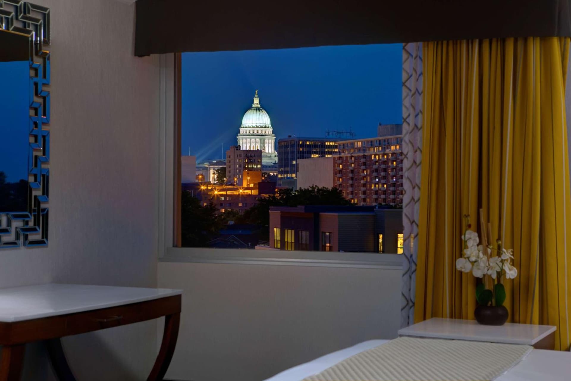 DoubleTree by Hilton Madison Downtown gallery photo in Madison, WI — image 14