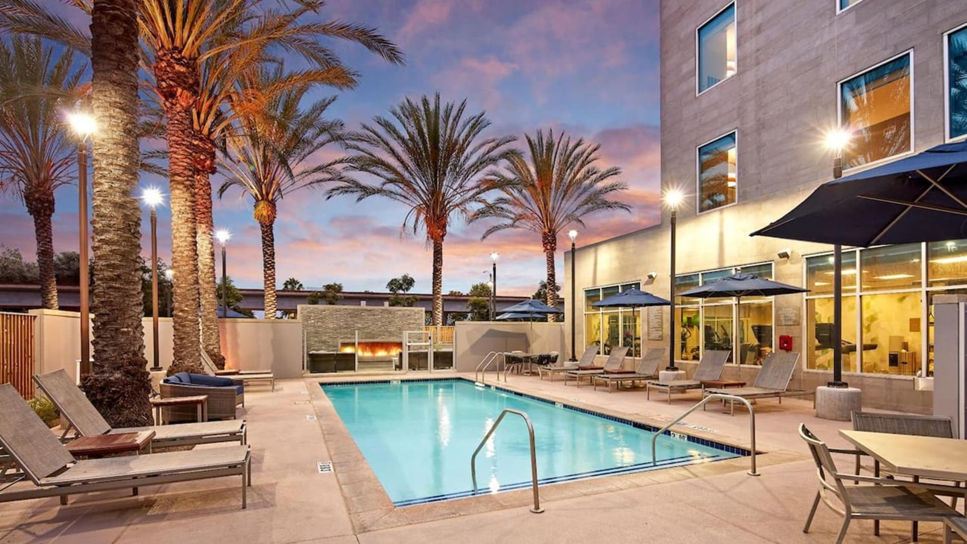 AC Hotel by Marriott Los Angeles South Bay gallery photo in Los Angeles, CA — image 33