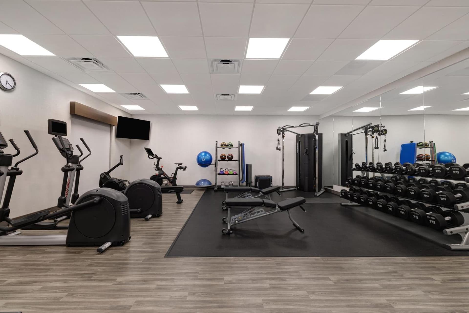 Hampton Inn Chicago Orland Park gallery photo in Orland Park, IL — image 9