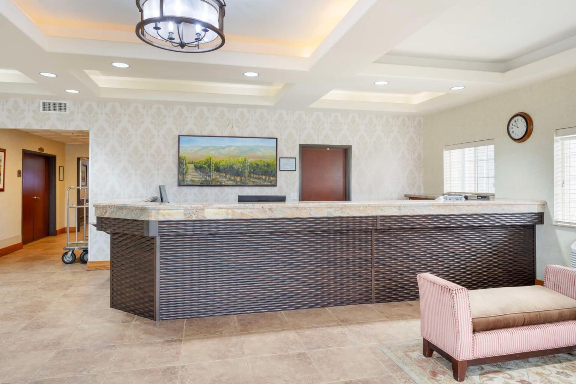 Best Western PLUS Walla Walla Suites Inn interior in Walla Walla, WA — gallery photo 2