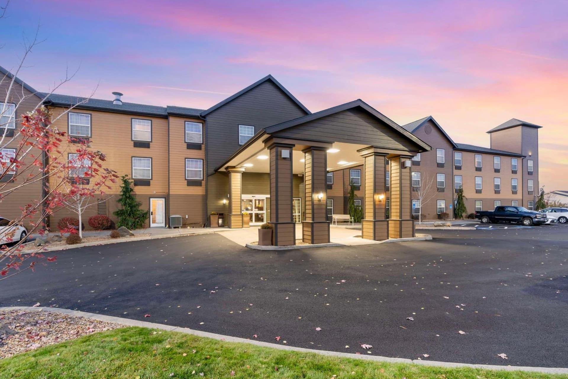 Best Western Bend North exterior or lobby in Bend, OR — main listing photo