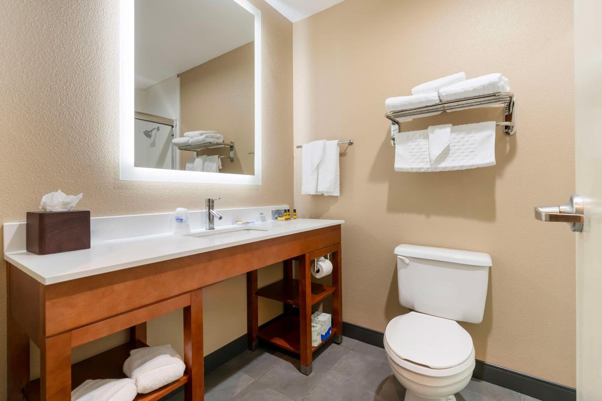 Best Western Bend North gallery photo in Bend, OR — image 24