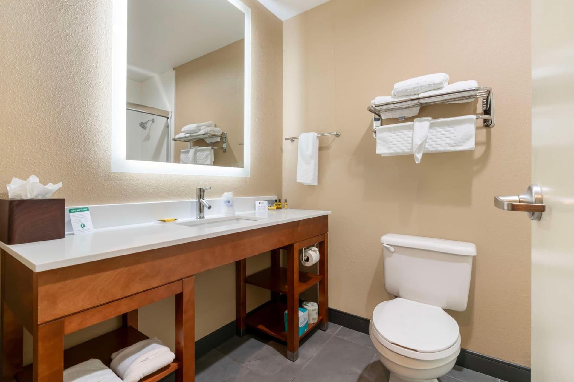 Best Western Bend North gallery photo in Bend, OR — image 31