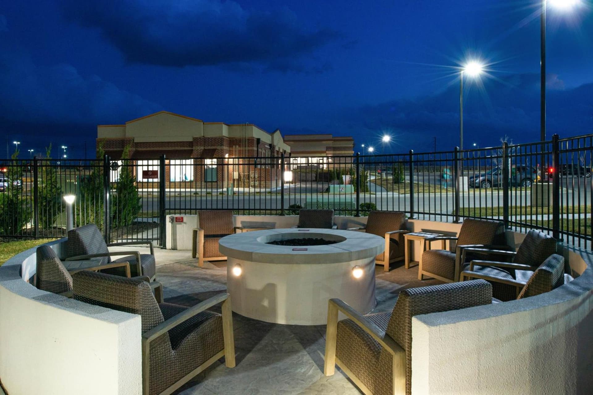 Four Points by Sheraton Kansas City Olathe gallery photo in Olathe, KS — image 10