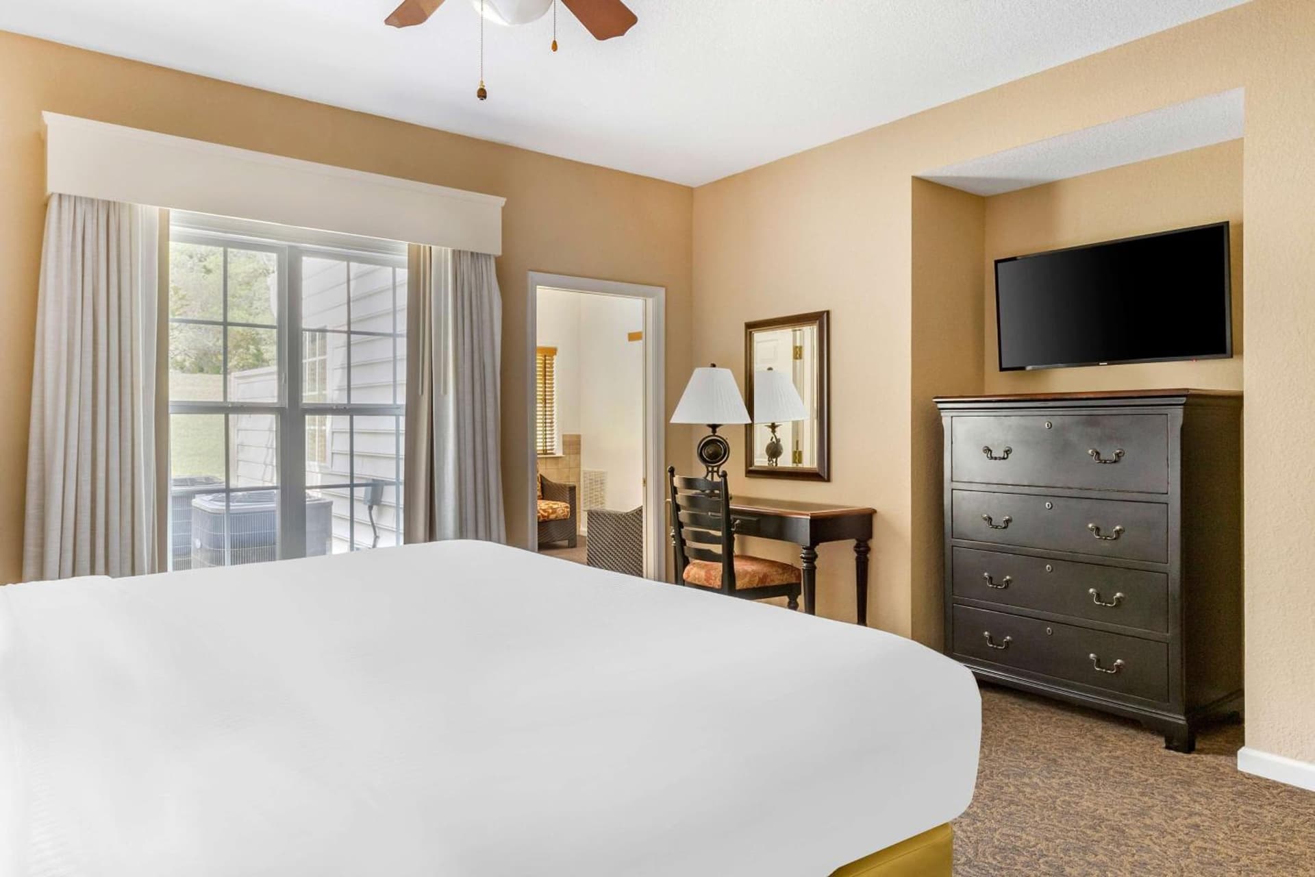 Hilton Vacation Club The Historic Powhatan Williamsburg gallery photo in Williamsburg, VA — image 64