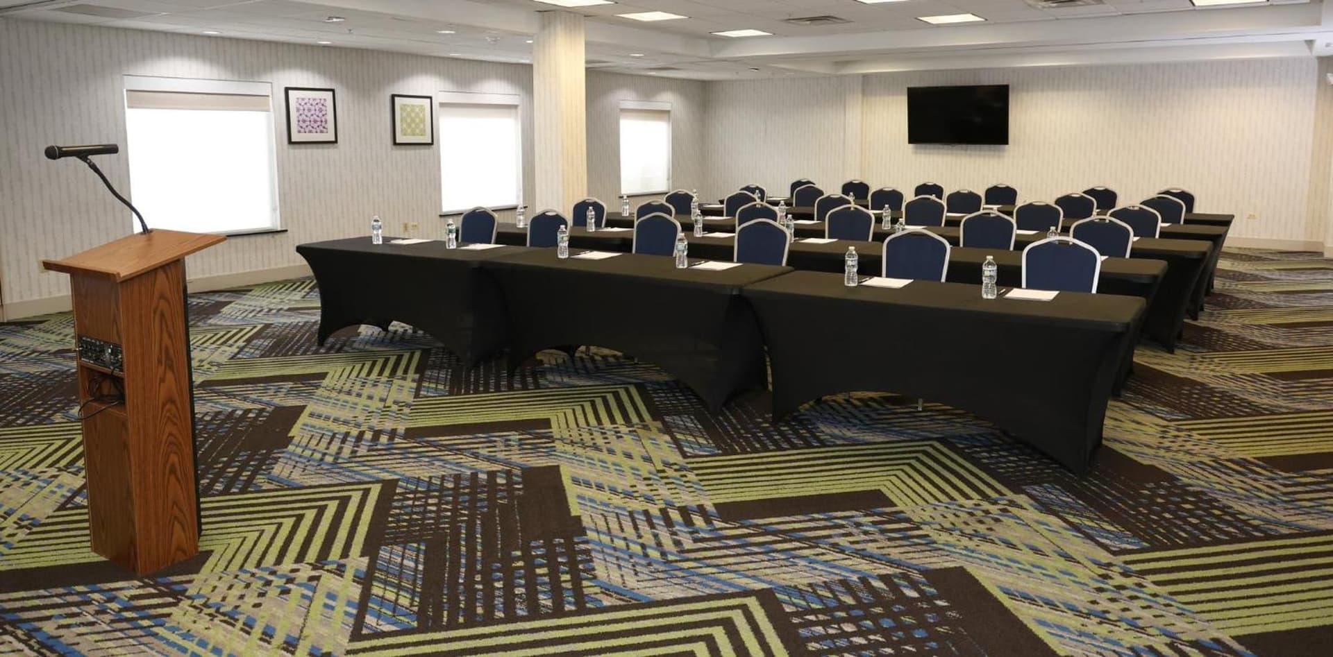 Holiday Inn Express Hotel & Suites Waukegan/Gurnee by IHG gallery photo in Waukegan, IL — image 60