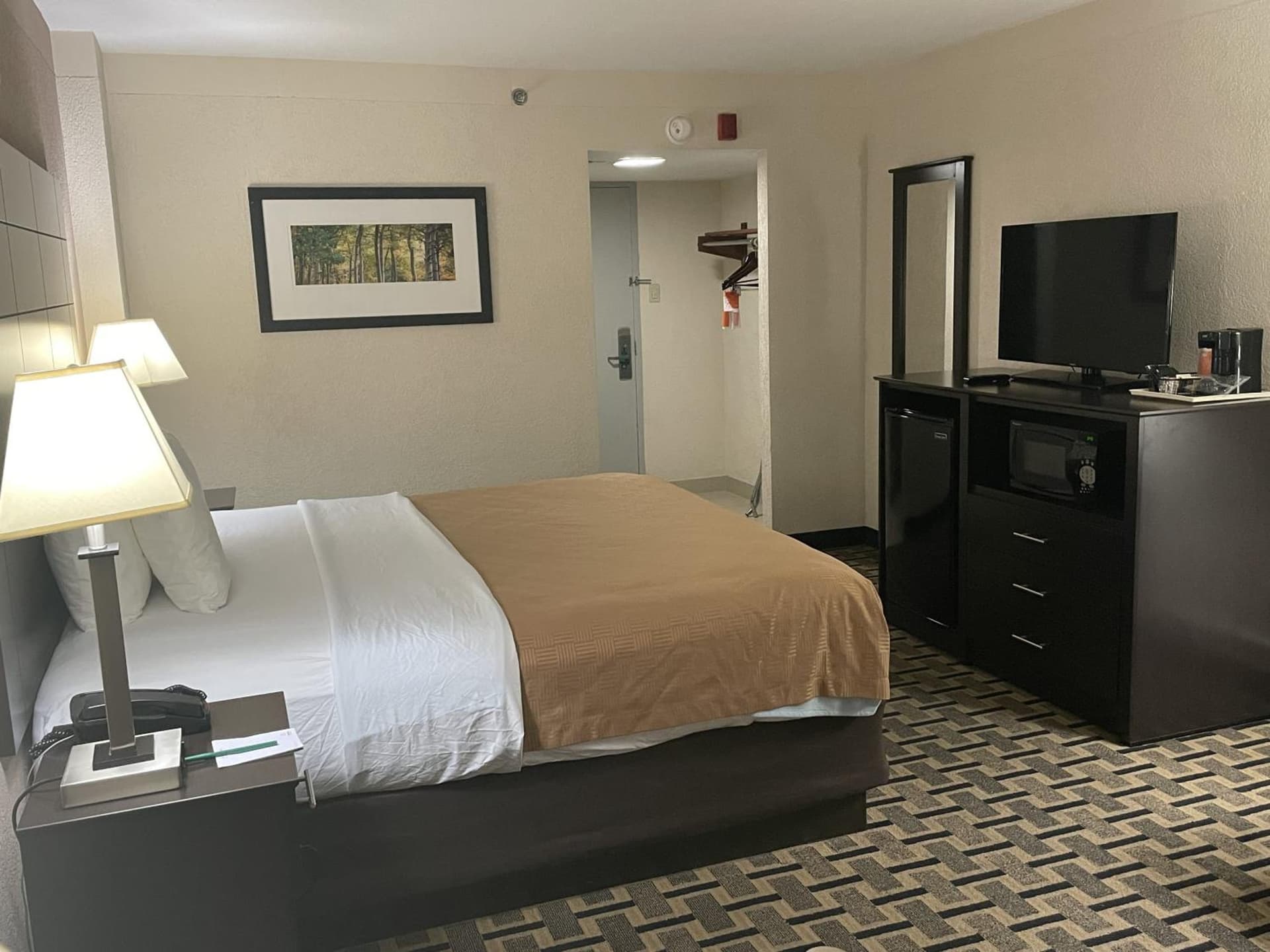 Quality Inn & Suites Cincinnati Downtown Area gallery photo in Cincinnati, OH — image 23
