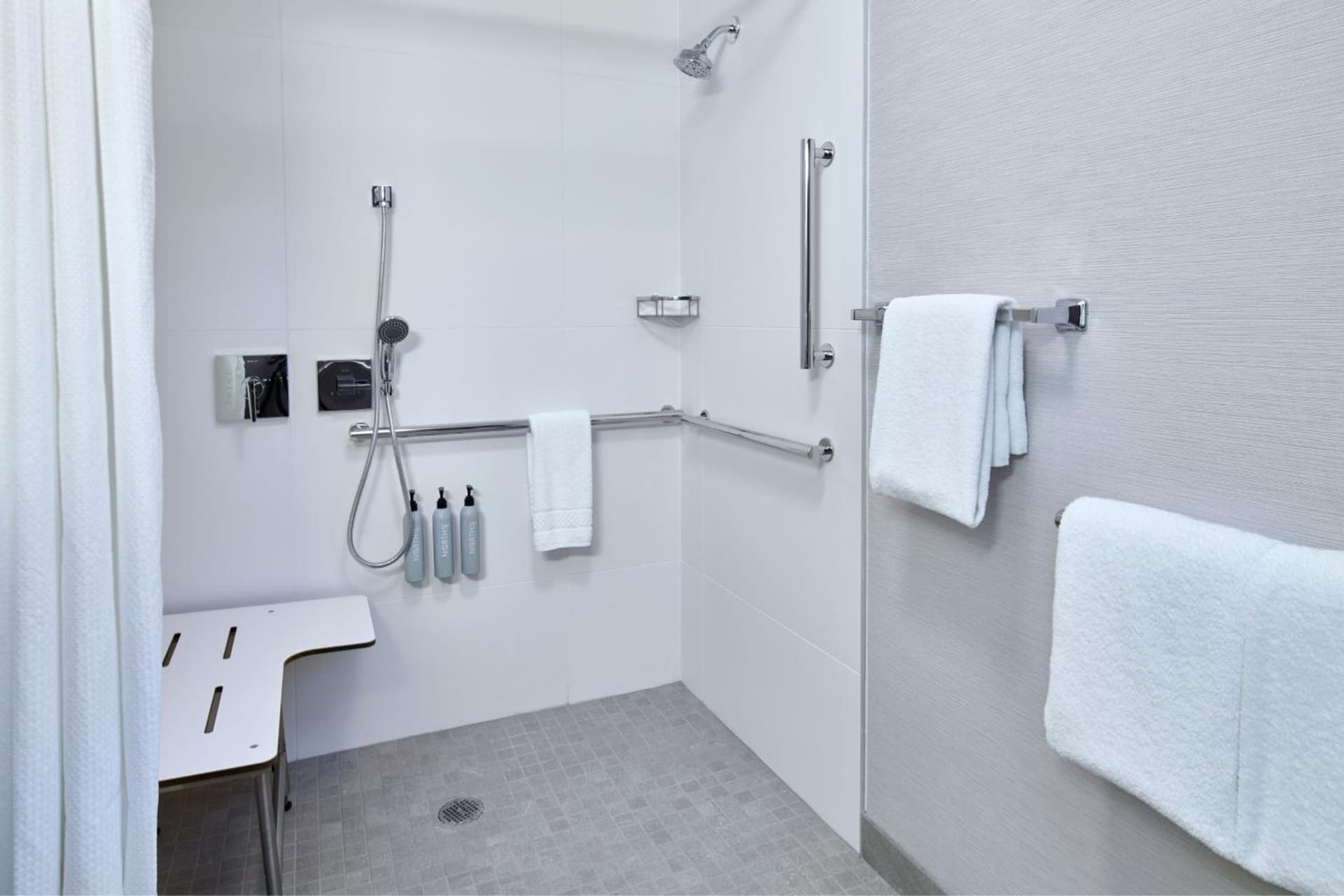 Courtyard by Marriott Detroit Livonia gallery photo in Livonia, MI — image 31