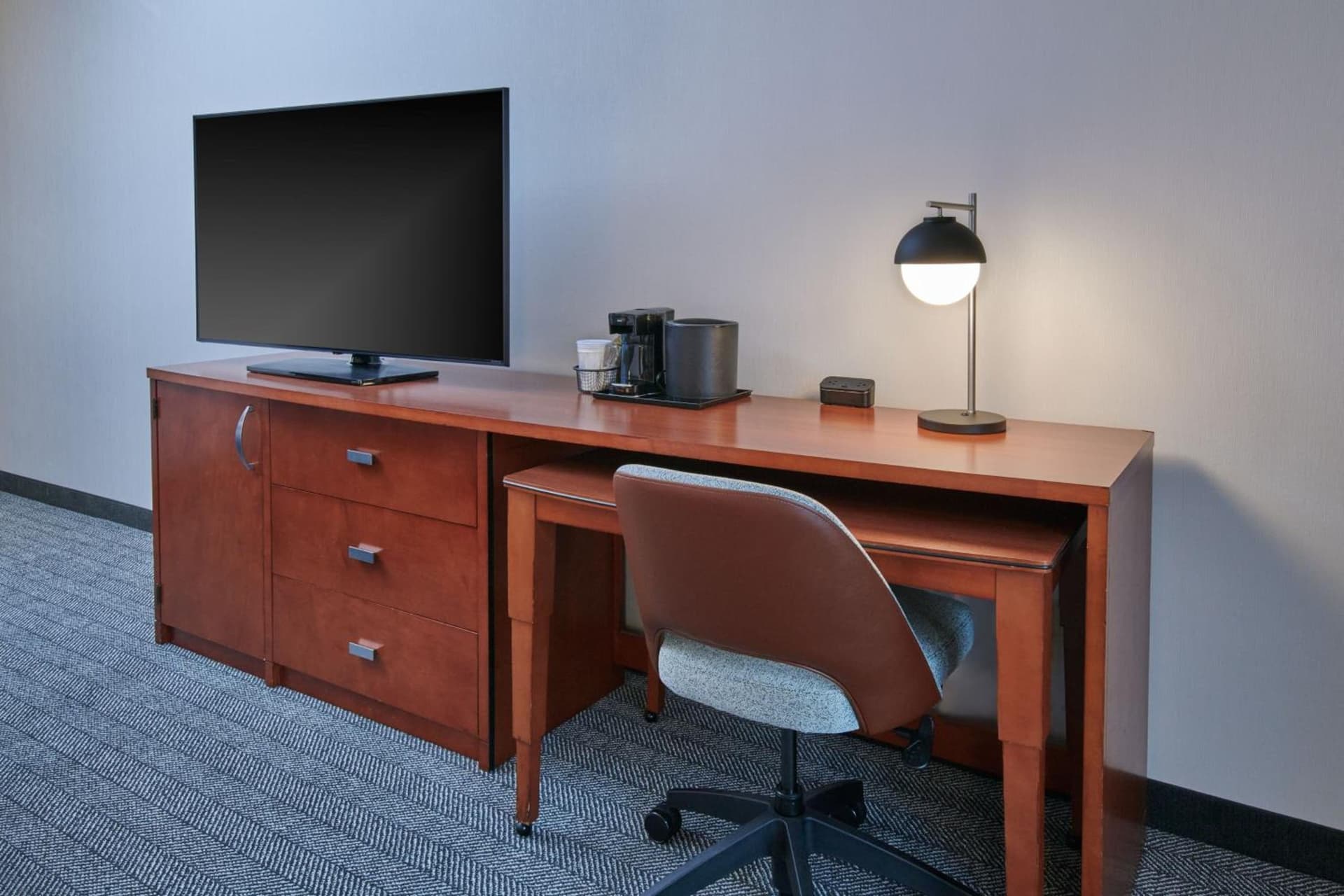 Courtyard by Marriott Detroit Livonia gallery photo in Livonia, MI — image 14