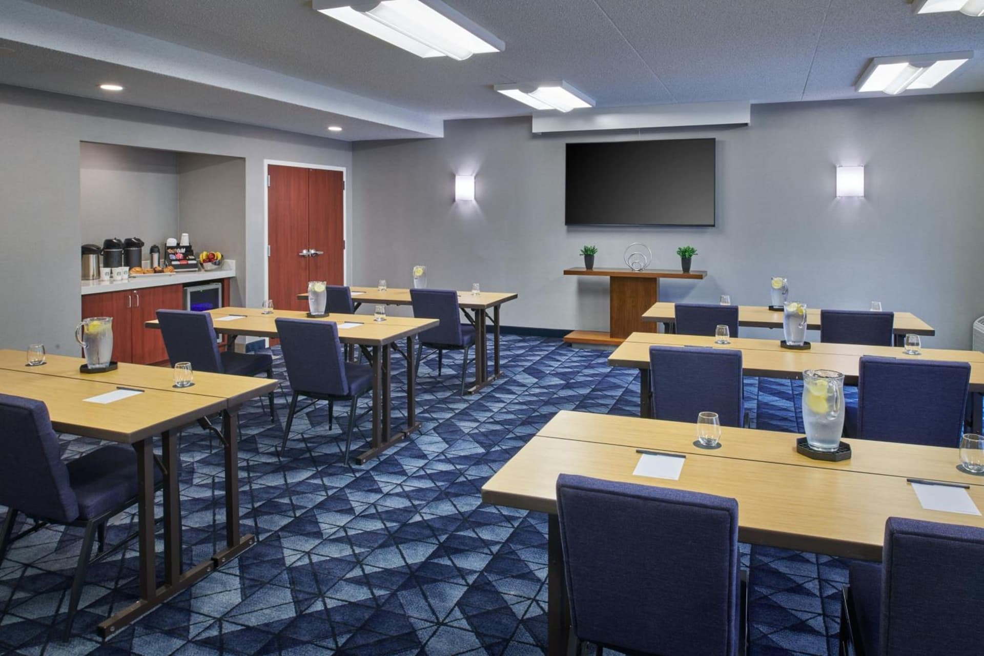 Courtyard by Marriott Detroit Livonia gallery photo in Livonia, MI — image 48