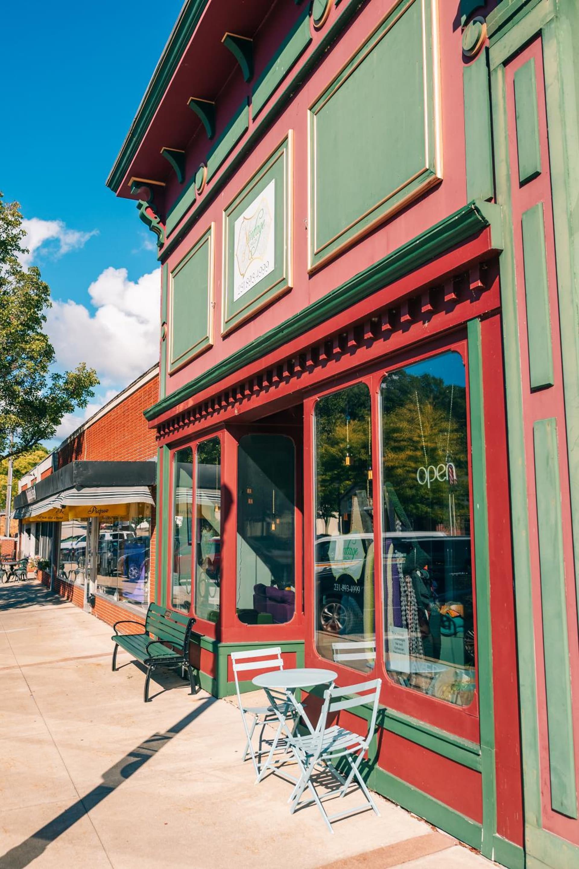Weathervane Inn gallery photo in Montague, MI — image 81