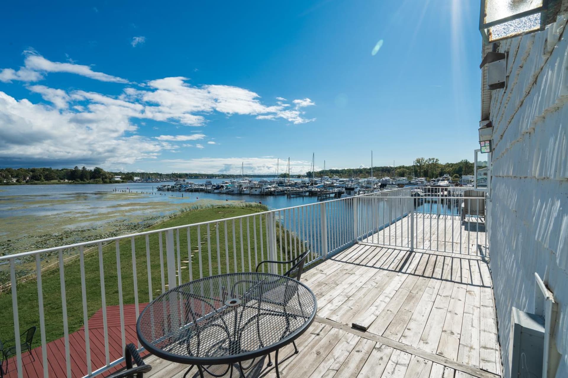 Weathervane Inn gallery photo in Montague, MI — image 75