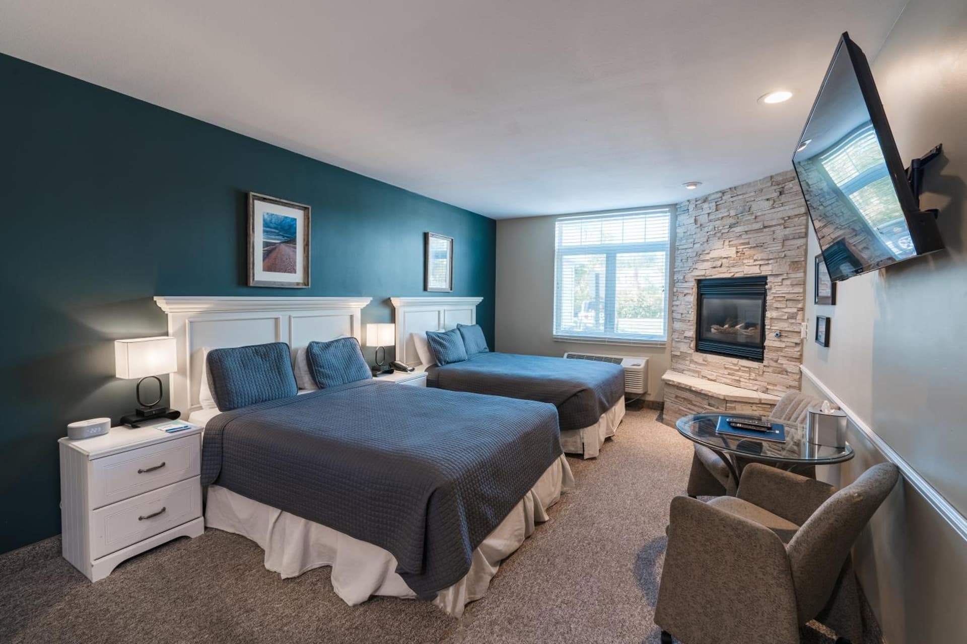 Weathervane Inn gallery photo in Montague, MI — image 94
