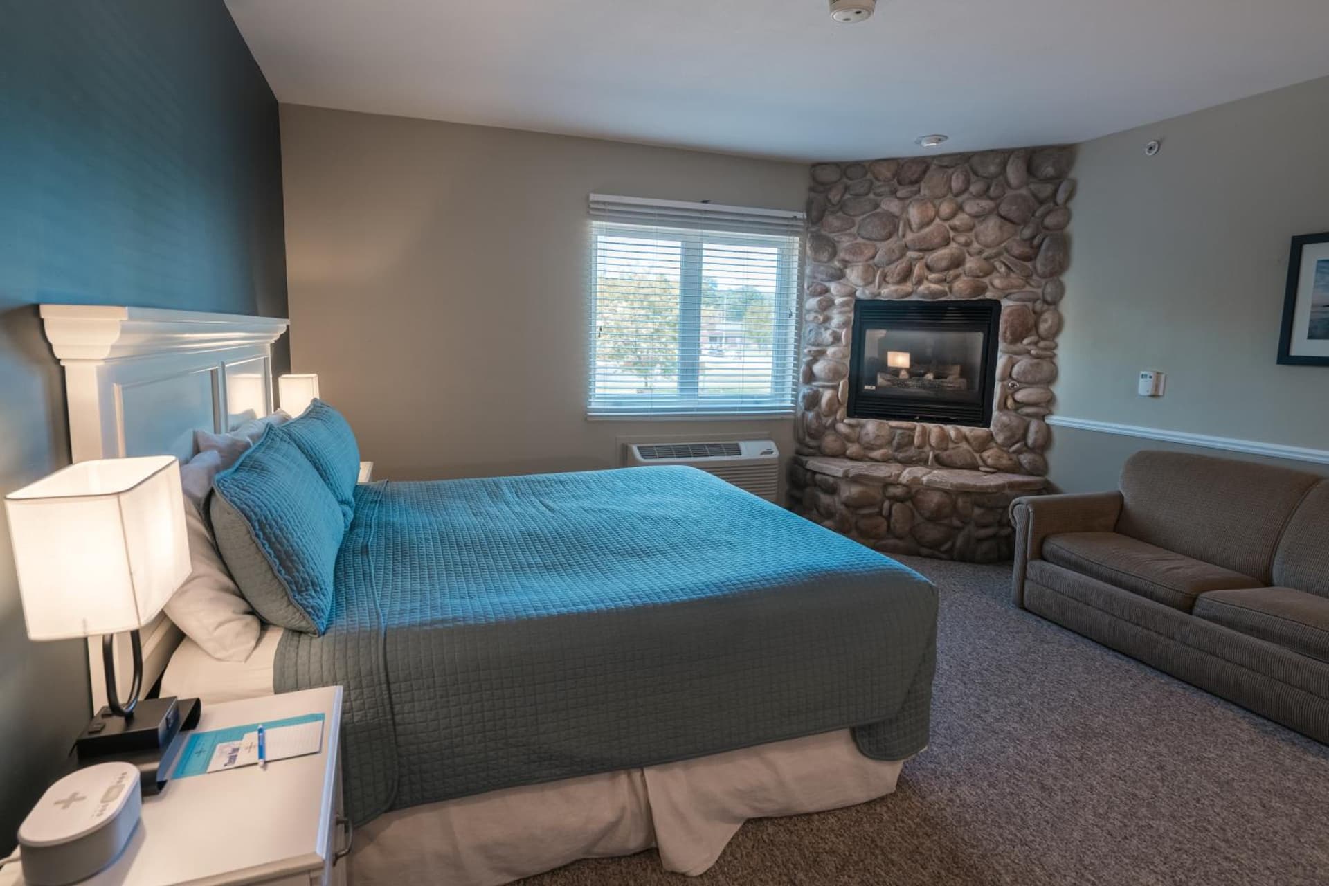 Weathervane Inn gallery photo in Montague, MI — image 54