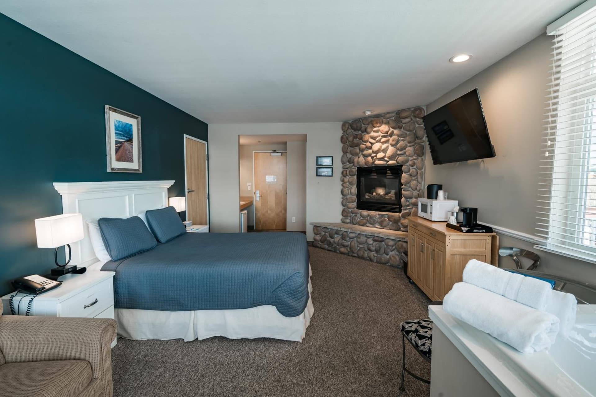Weathervane Inn gallery photo in Montague, MI — image 65