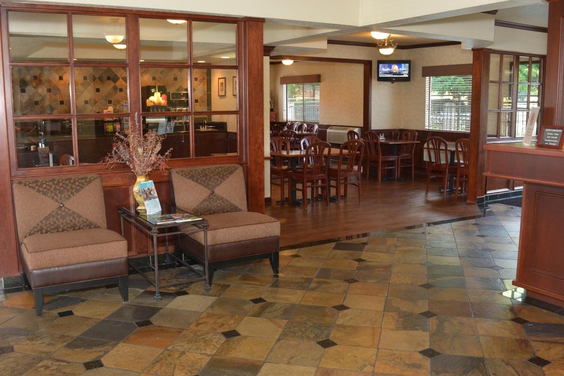 Baymont by Wyndham Yakima Riverfront gallery photo in Yakima, WA — image 4