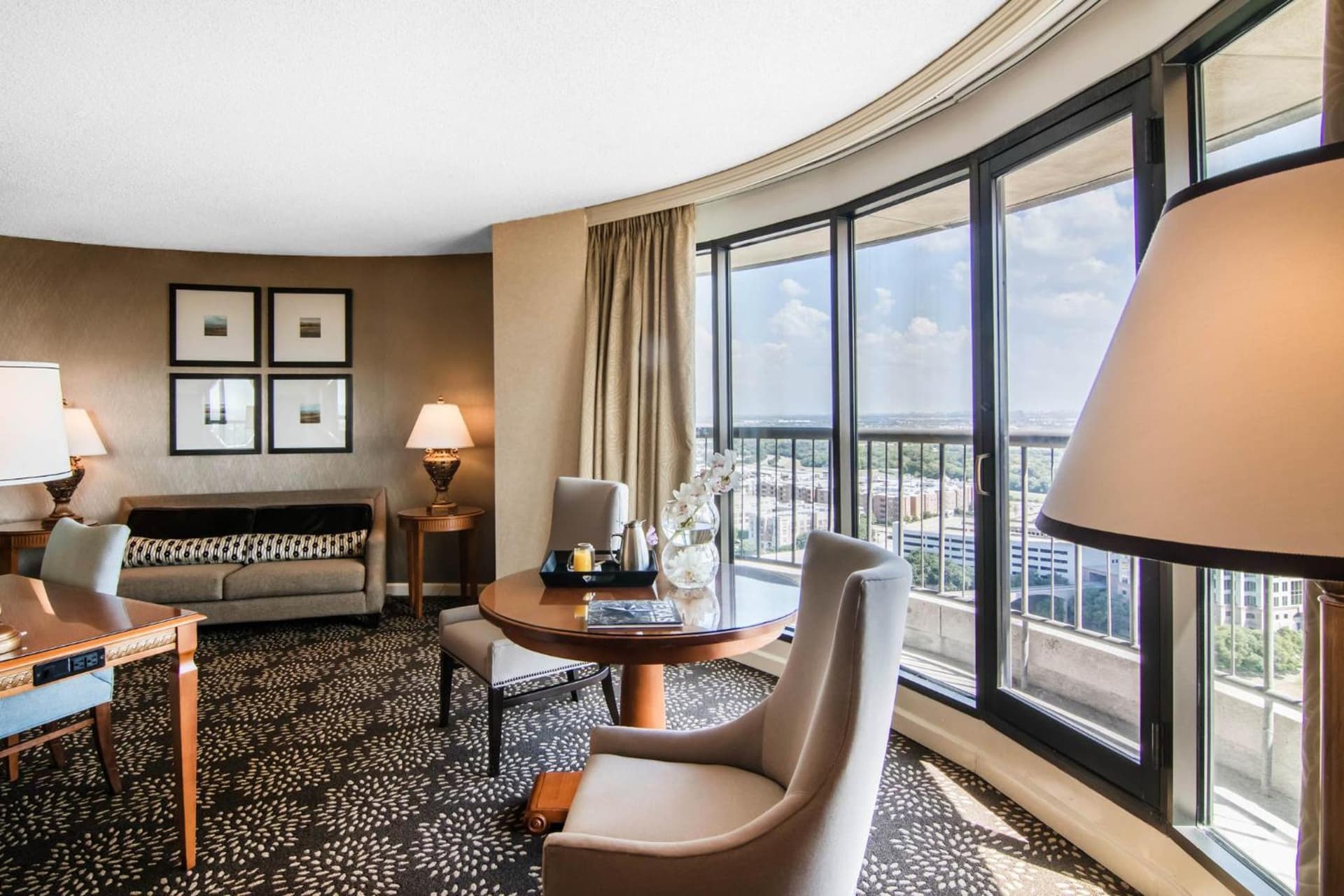 Omni Las Colinas Hotel gallery photo in Irving, TX — image 20