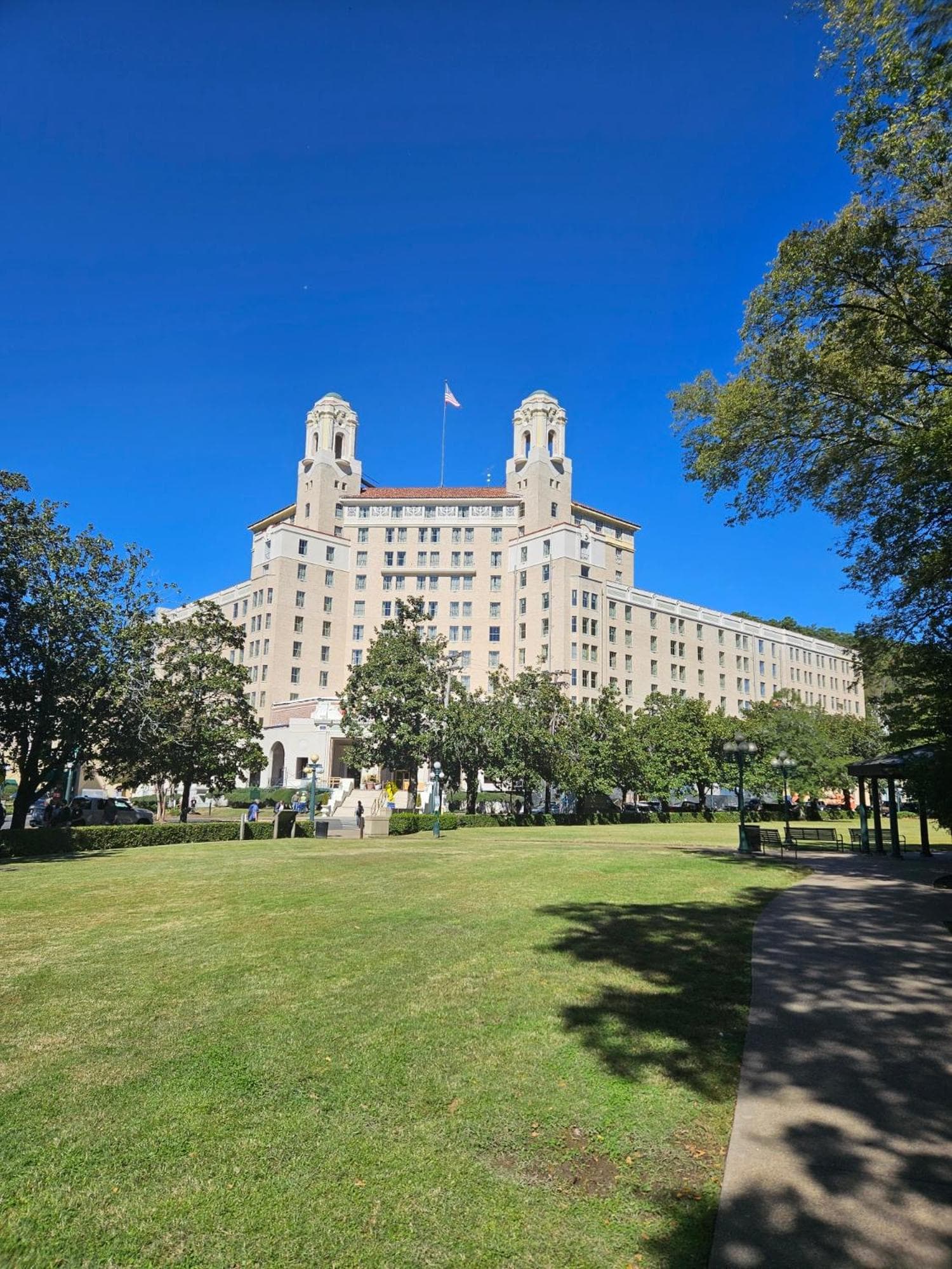 Arlington Resort Hotel & Spa featured exterior or lobby in Hot Springs, AR — similar hotel