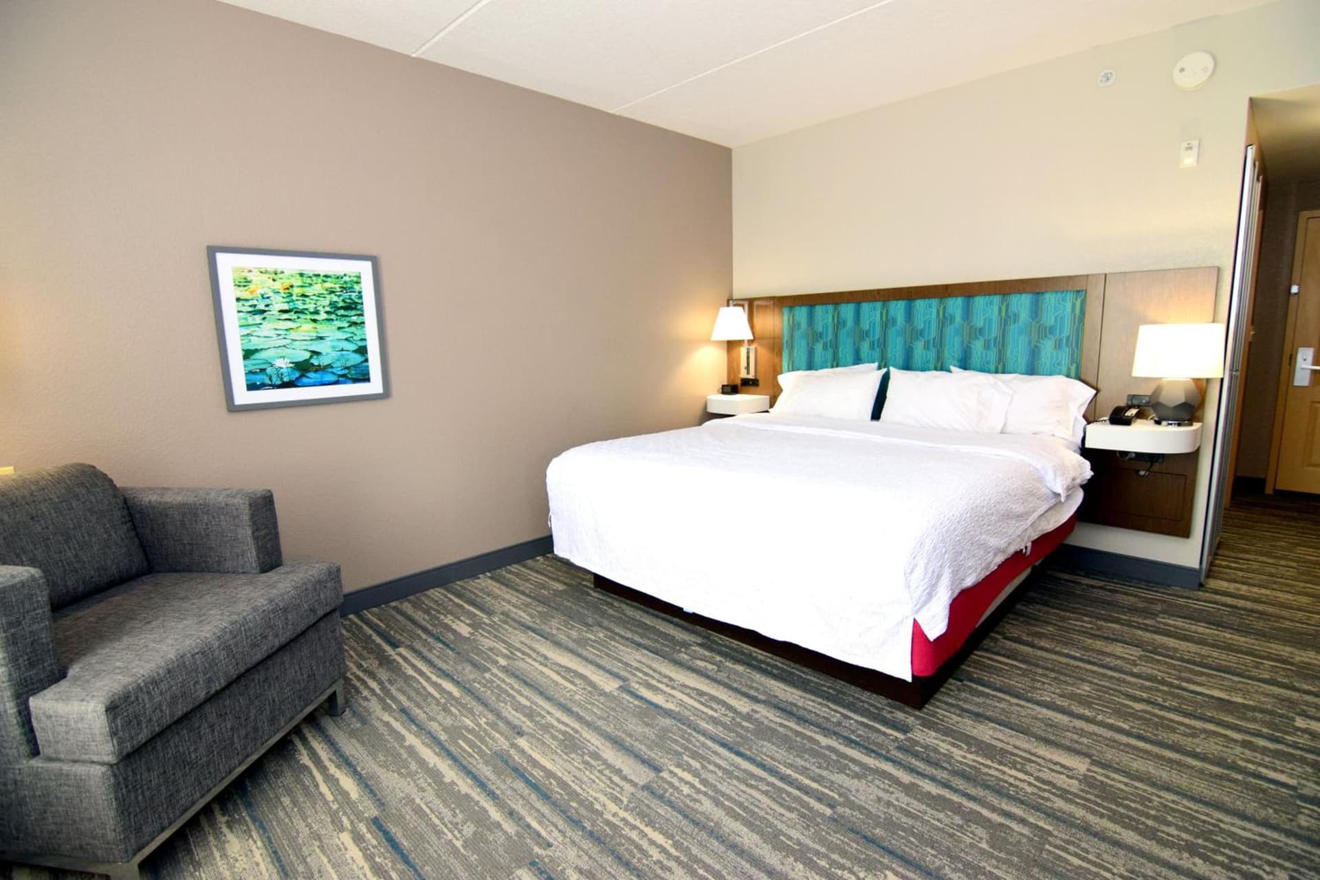 Hampton Inn Leesburg Tavares gallery photo in Leesburg, FL — image 9