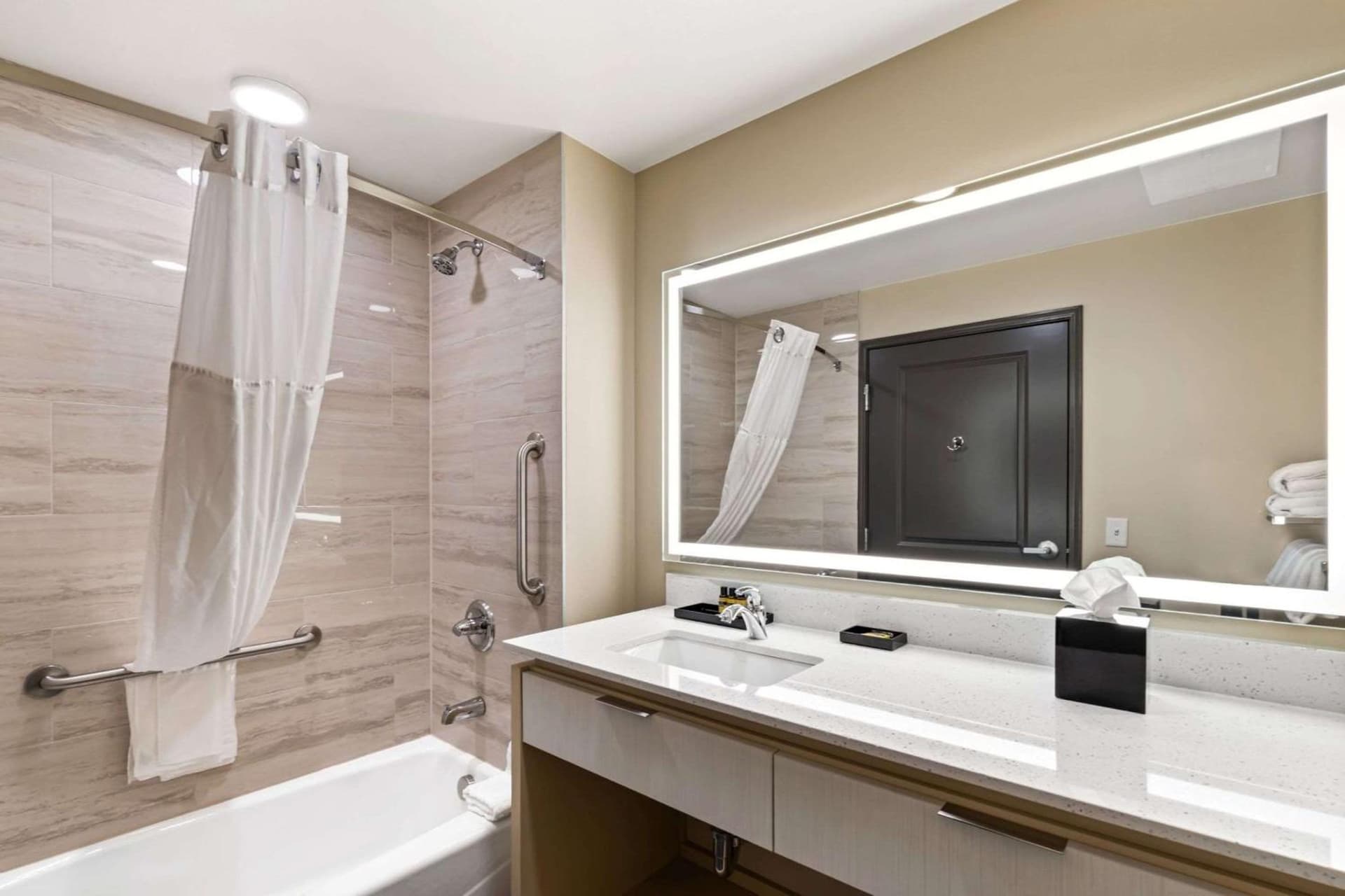 Best Western Plus Fillmore Inn & Suites gallery photo in Colorado Springs, CO — image 4