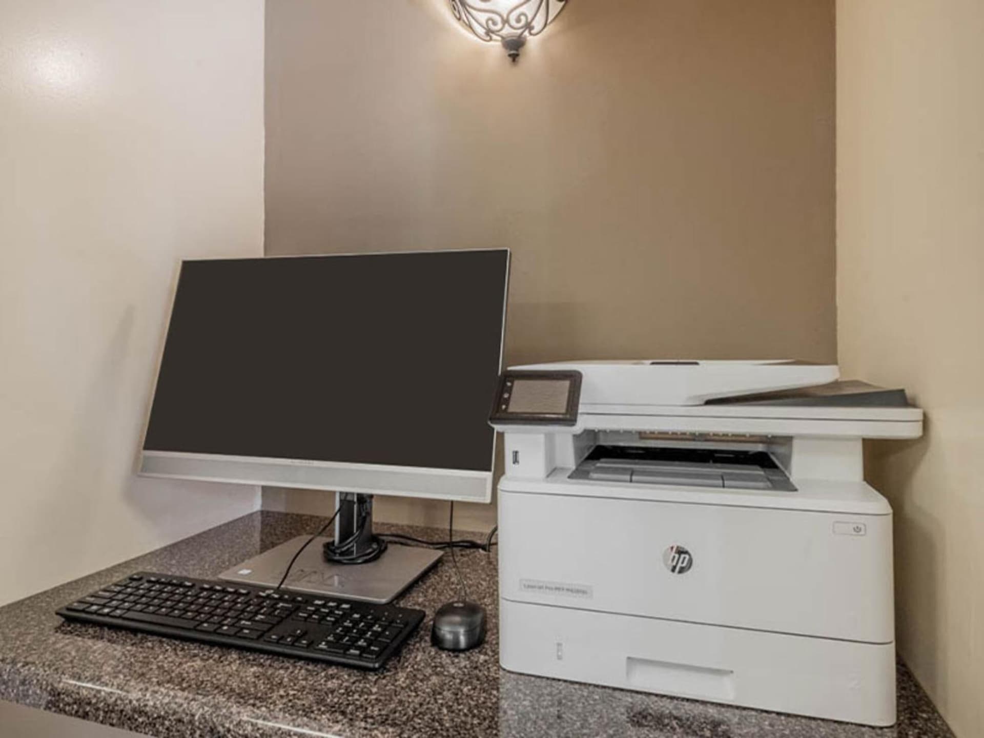 Sonesta Simply Suites Denver West Federal Center gallery photo in Lakewood, CO — image 5