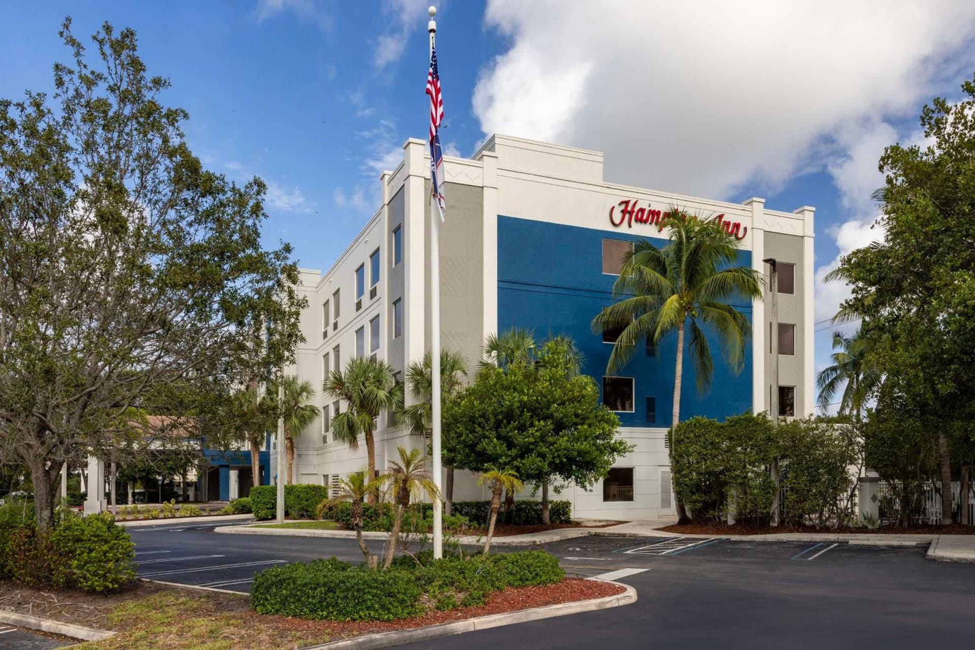 Hampton Inn West Palm Beach Central Airport — hotel in Palm Beach, Florida
