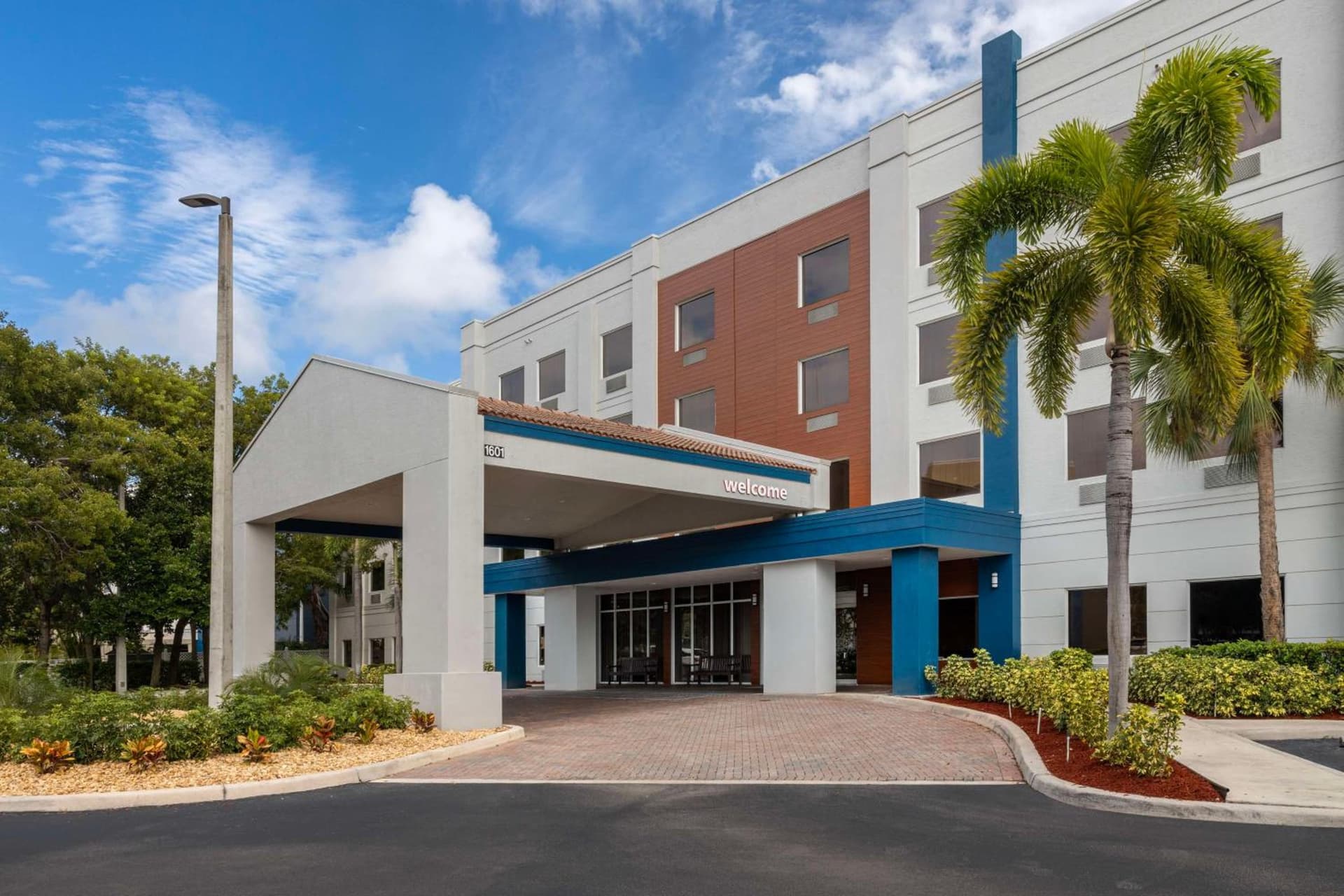 Hampton Inn West Palm Beach Central Airport property views in West Palm Beach, FL — gallery photo 3