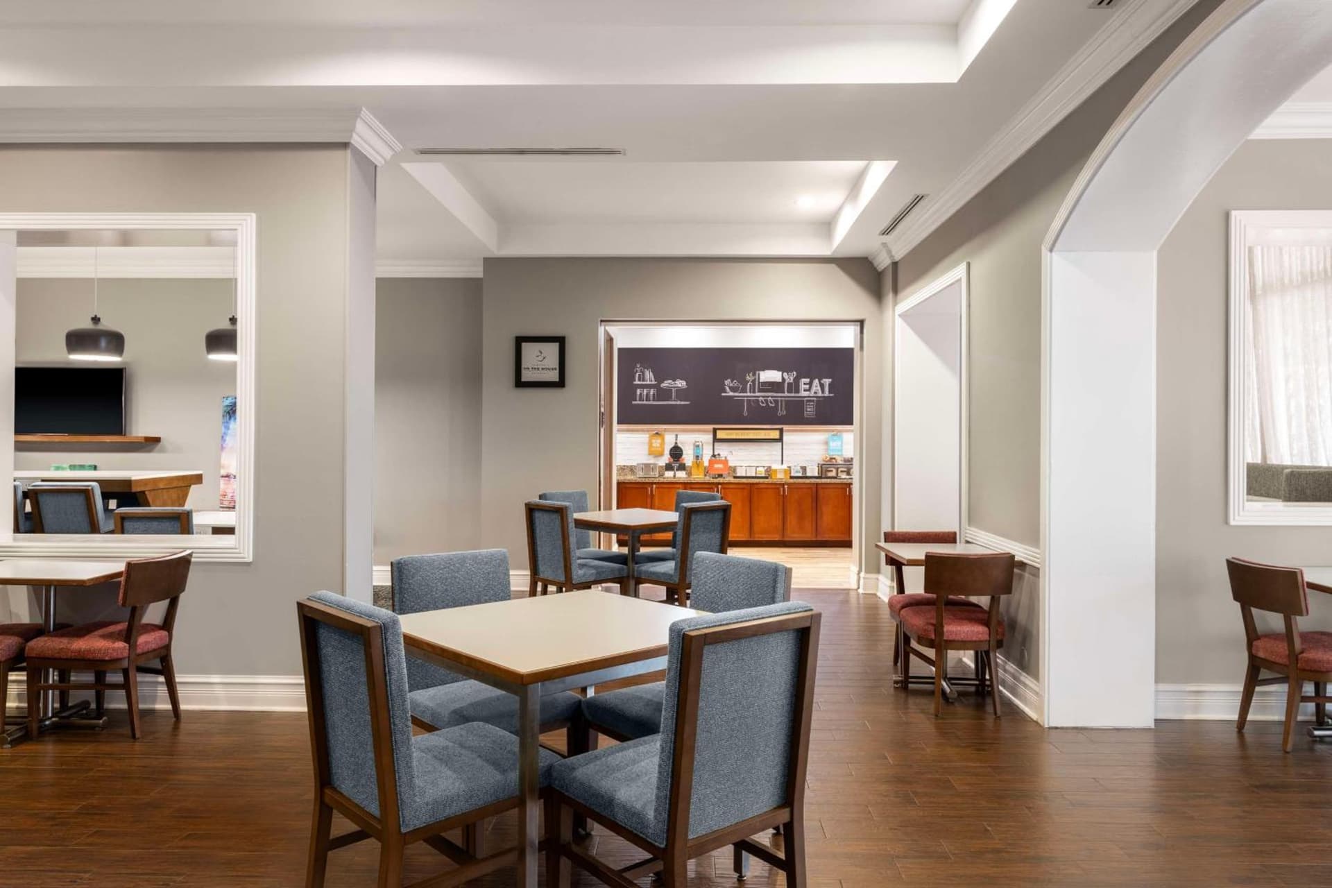 Hampton Inn West Palm Beach Central Airport gallery photo in West Palm Beach, FL — image 14