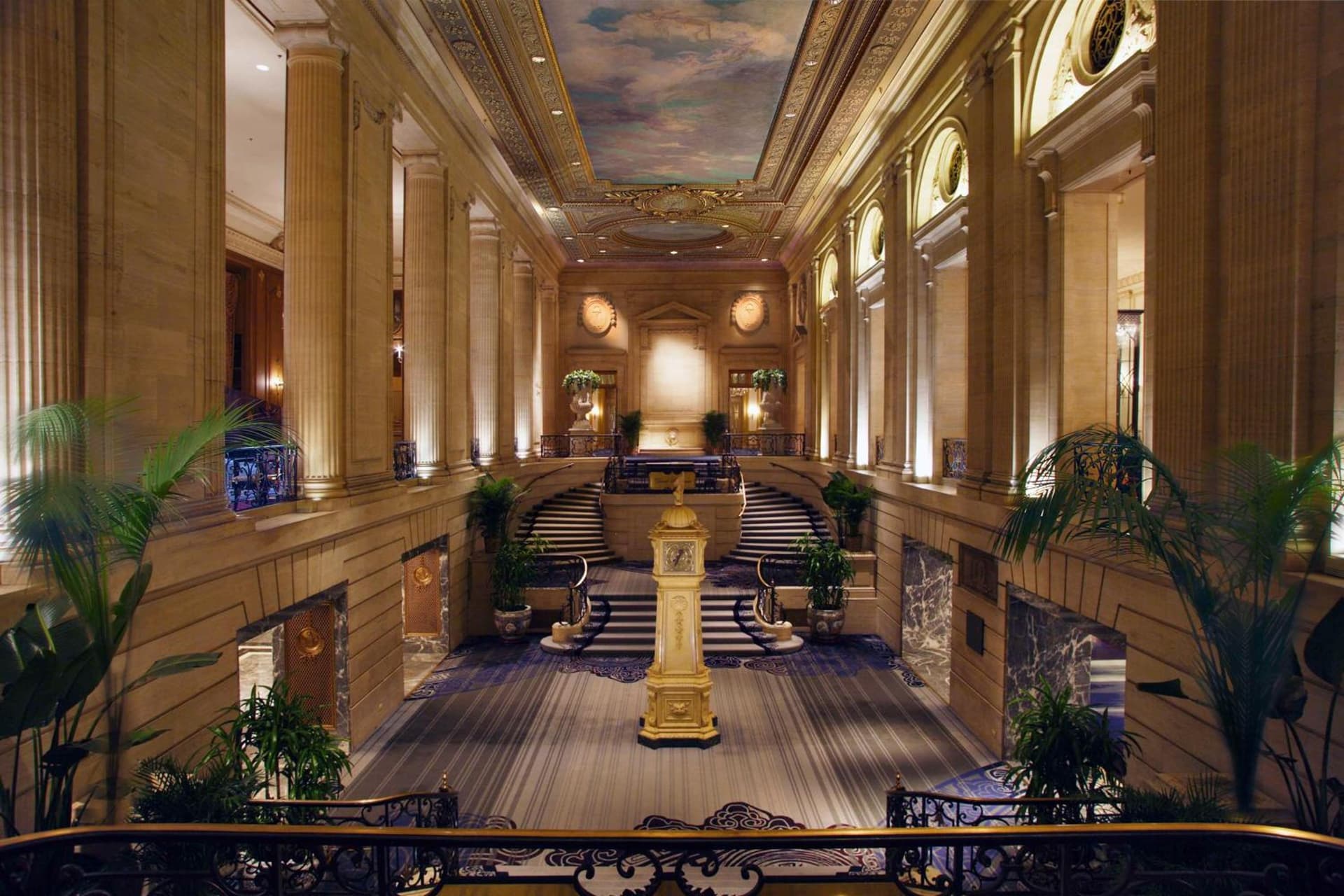 Hilton Chicago property views in Chicago, IL — gallery photo 3