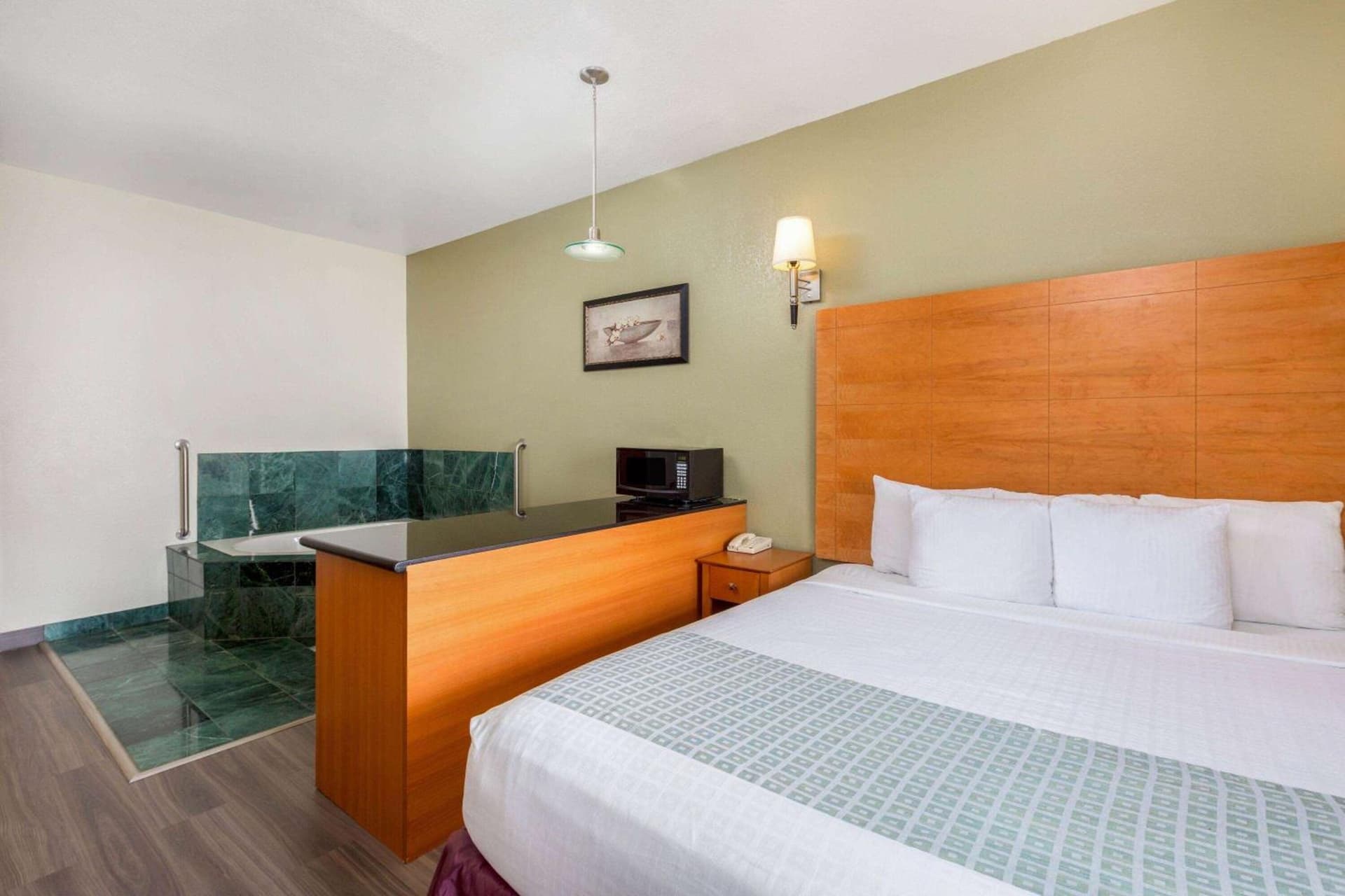 La Quinta by Wyndham Tulare gallery photo in Tulare, CA — image 8