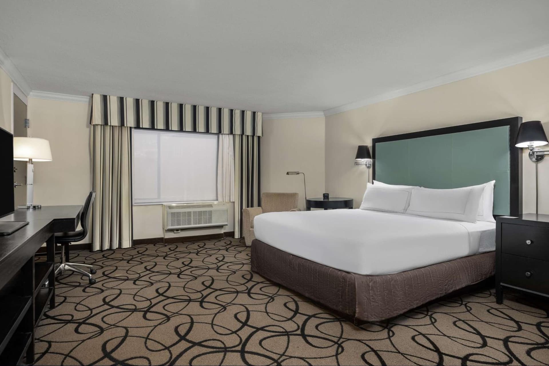 The Verve Boston Natick, Tapestry Collection by Hilton gallery photo in Natick — image 70