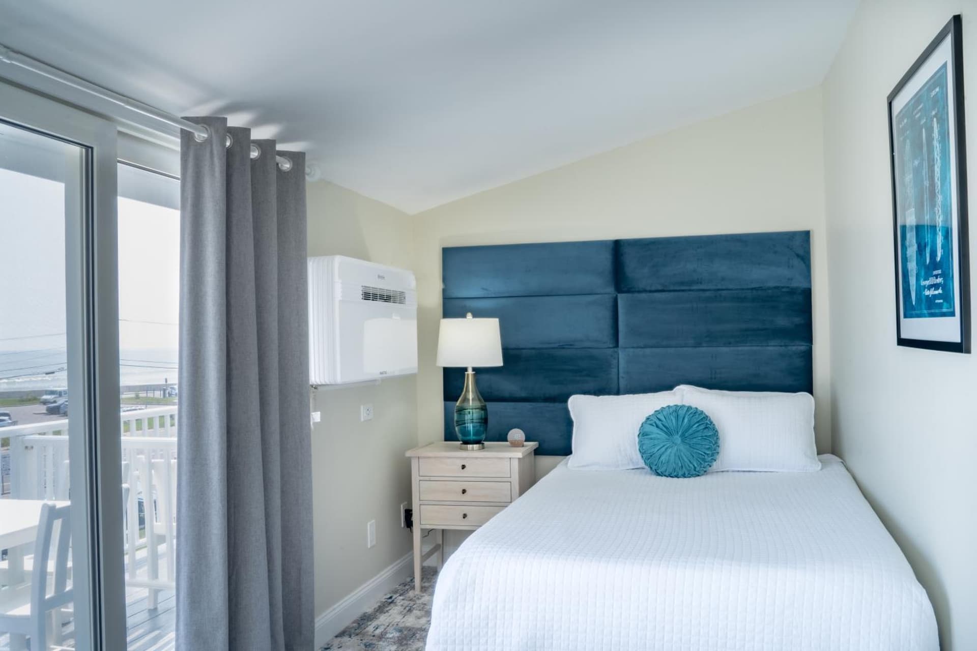 935 Ocean, a Beachside Inn gallery photo in Hampton — image 28