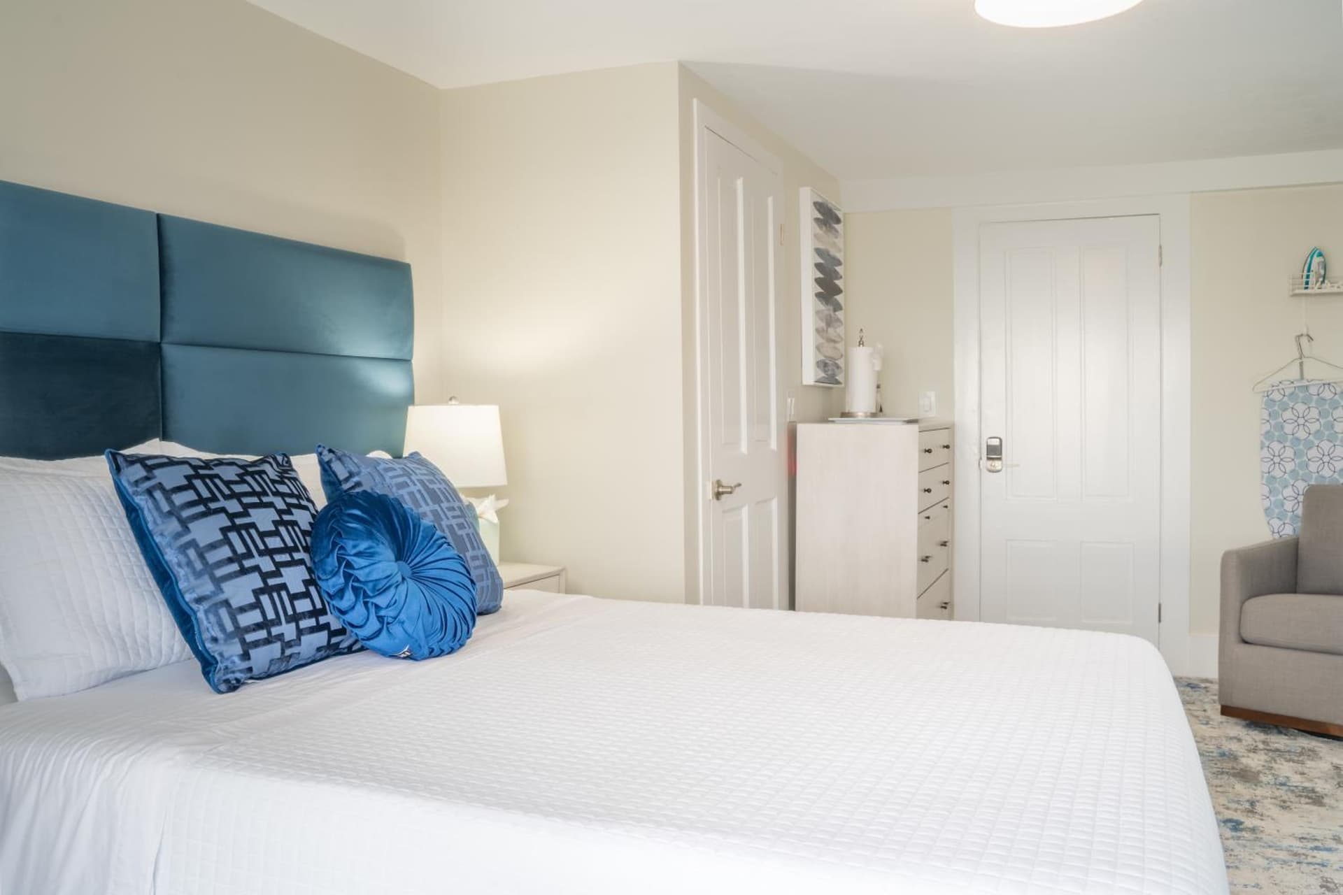 935 Ocean, a Beachside Inn gallery photo in Hampton — image 14