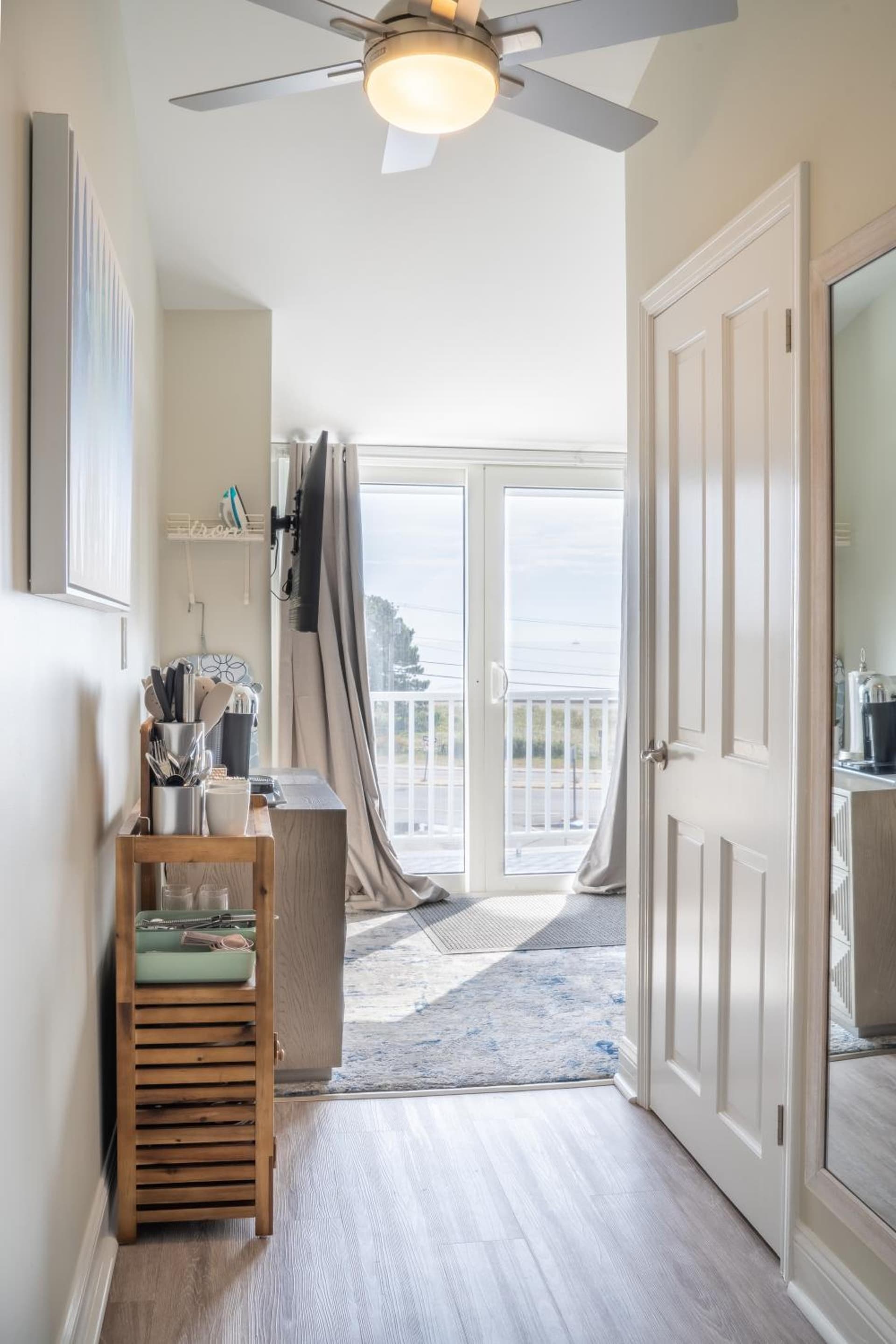 935 Ocean, a Beachside Inn gallery photo in Hampton — image 10