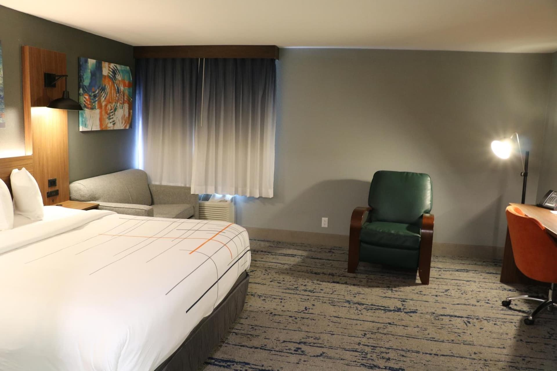 La Quinta by Wyndham Chicago Gurnee gallery photo in Gurnee, IL — image 42