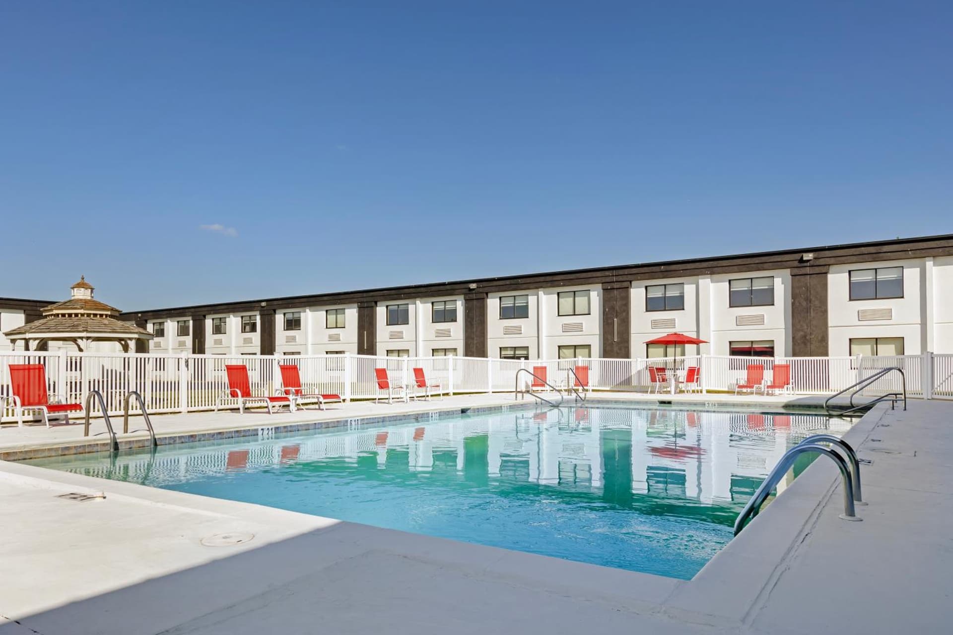 The Lux Hotel & Conference Center, an Ascend Collection Hotel gallery photo in Waterloo — image 6
