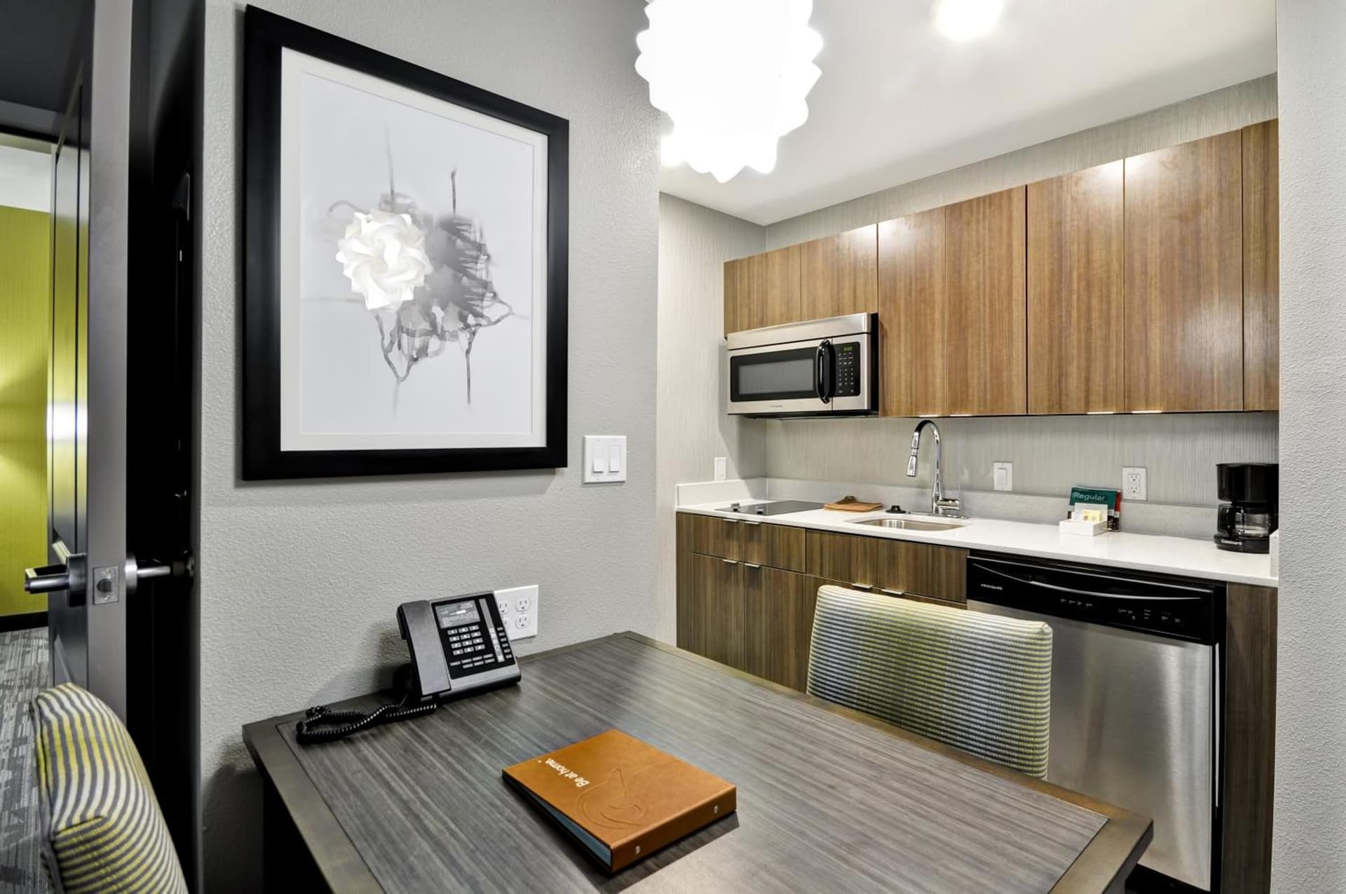 Homewood Suites by Hilton Tyler gallery photo in Tyler, TX — image 16