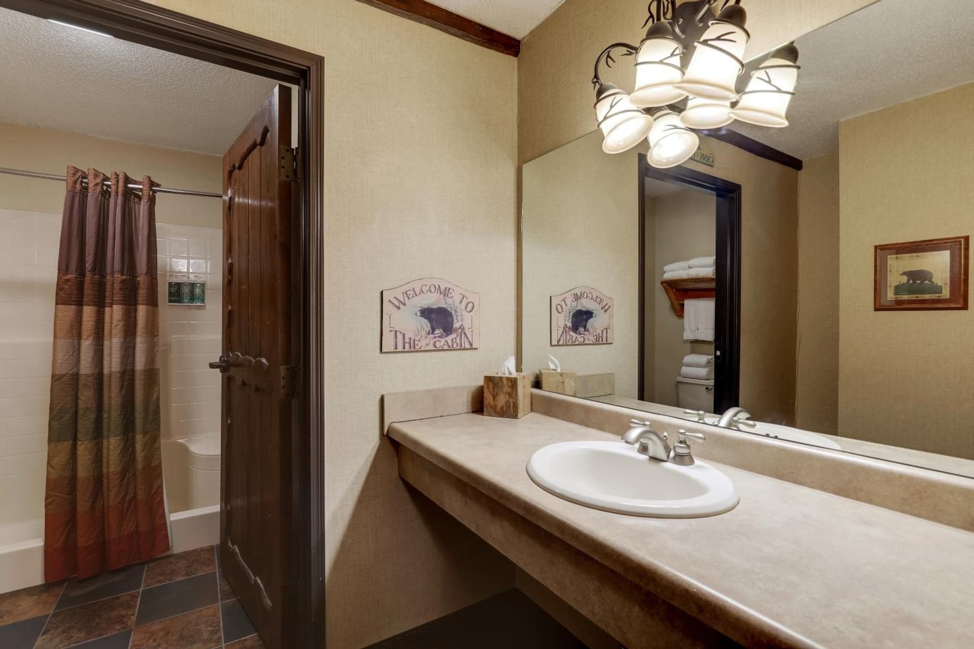 Stoney Creek Hotel Quad Cities - Moline interior in Moline, IL — gallery photo 2
