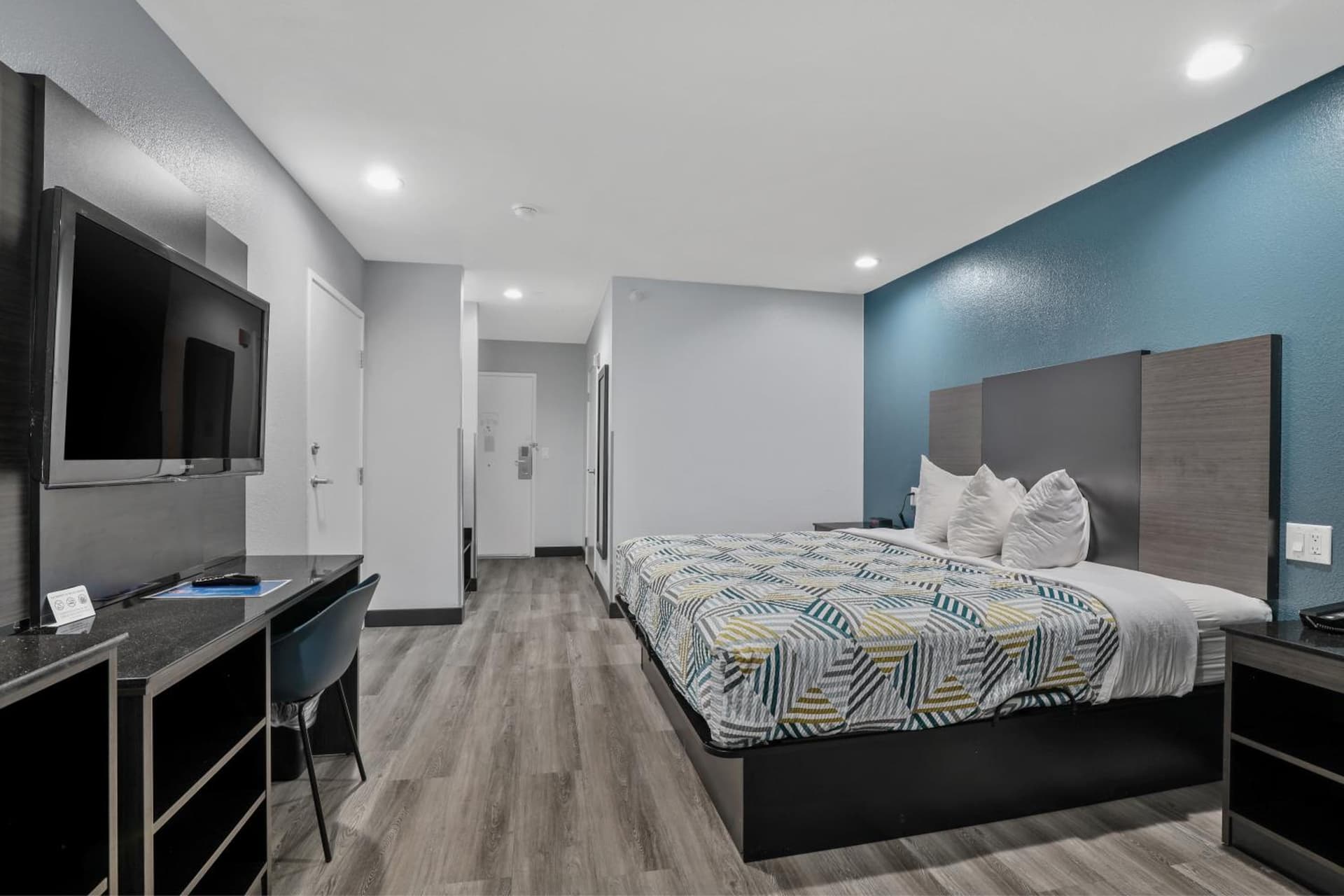 Studio 6 Suites Perris, CA gallery photo in Perris, CA — image 41
