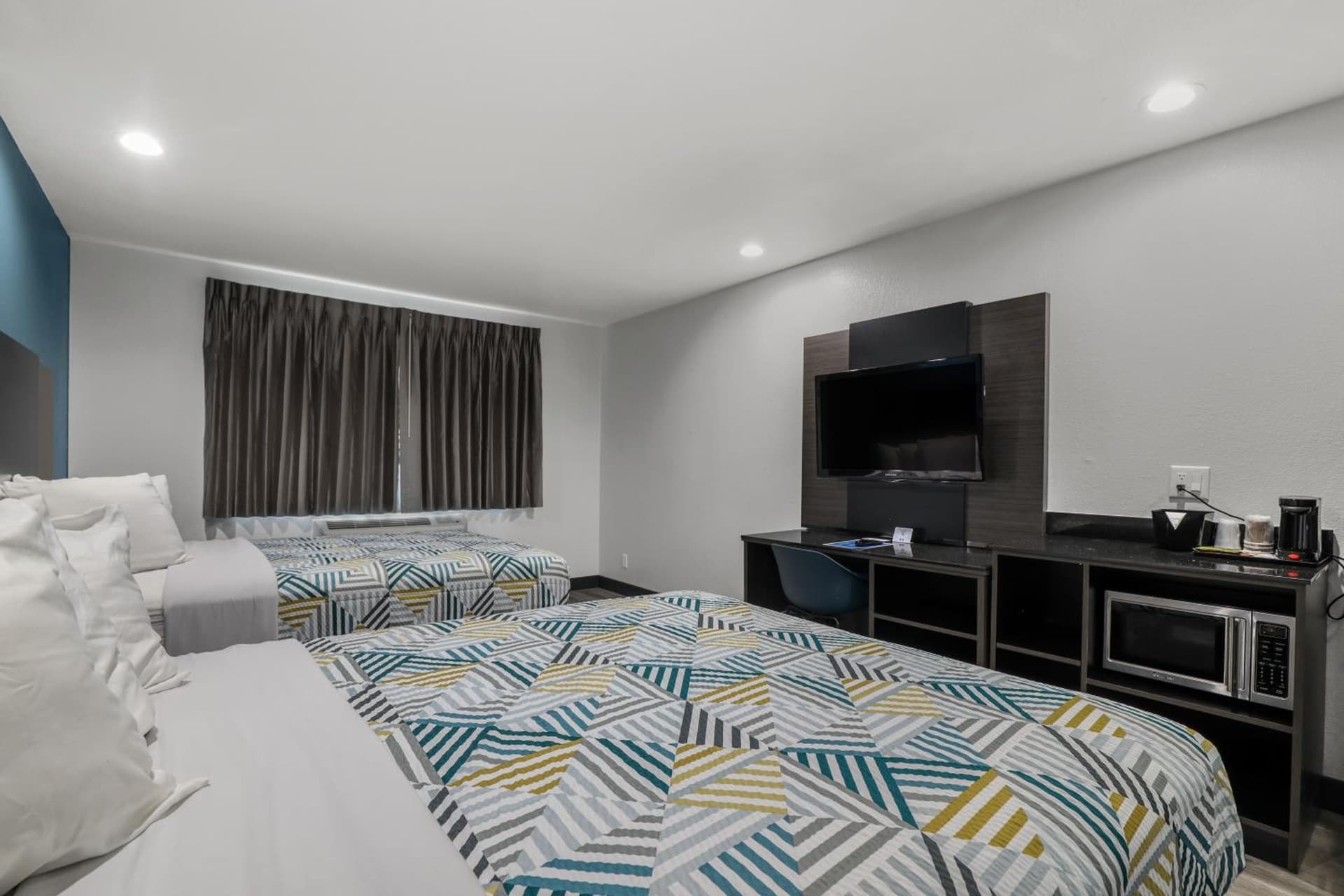 Studio 6 Suites Perris, CA gallery photo in Perris, CA — image 17