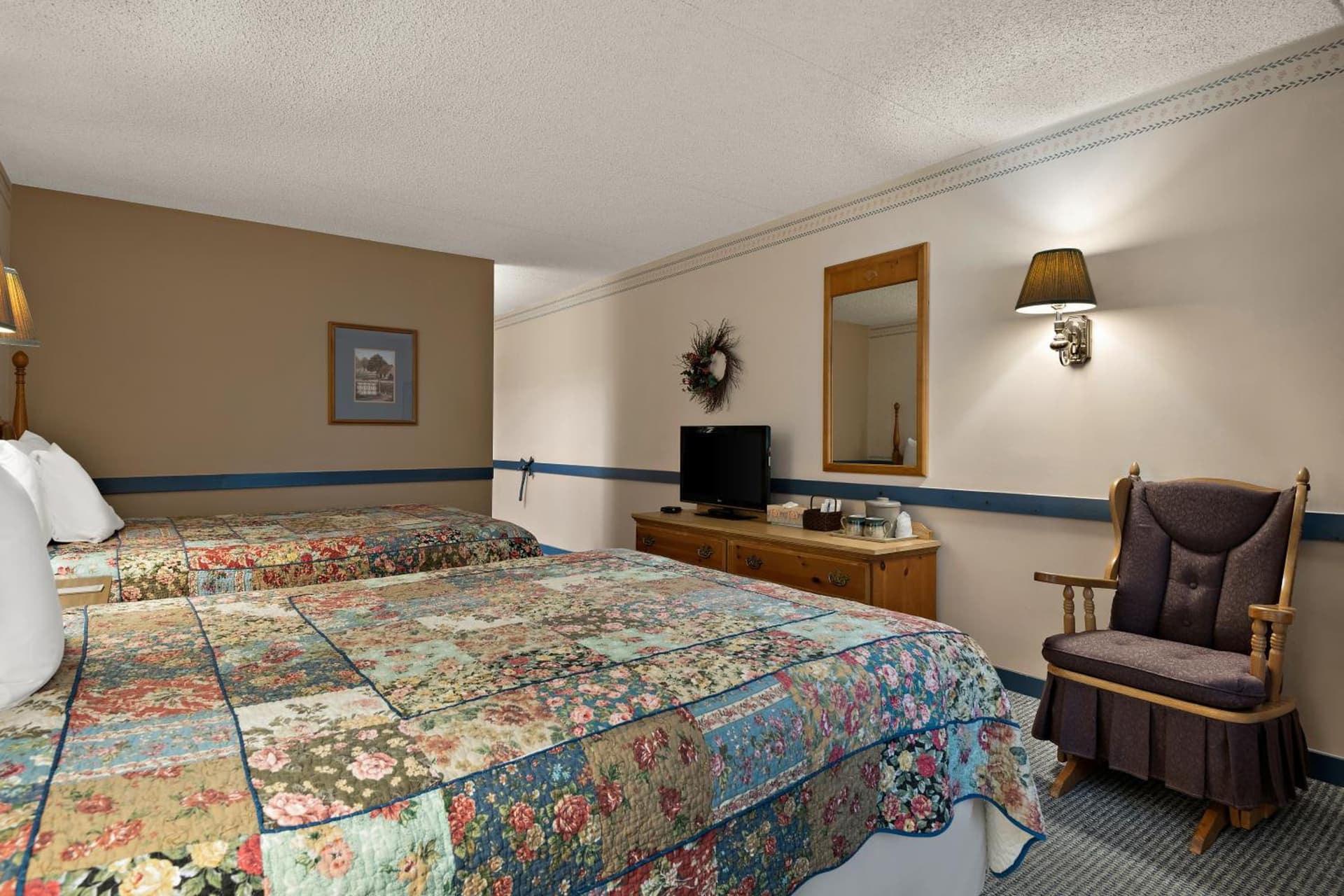 Country Living Inn gallery photo in Lancaster, PA — image 9