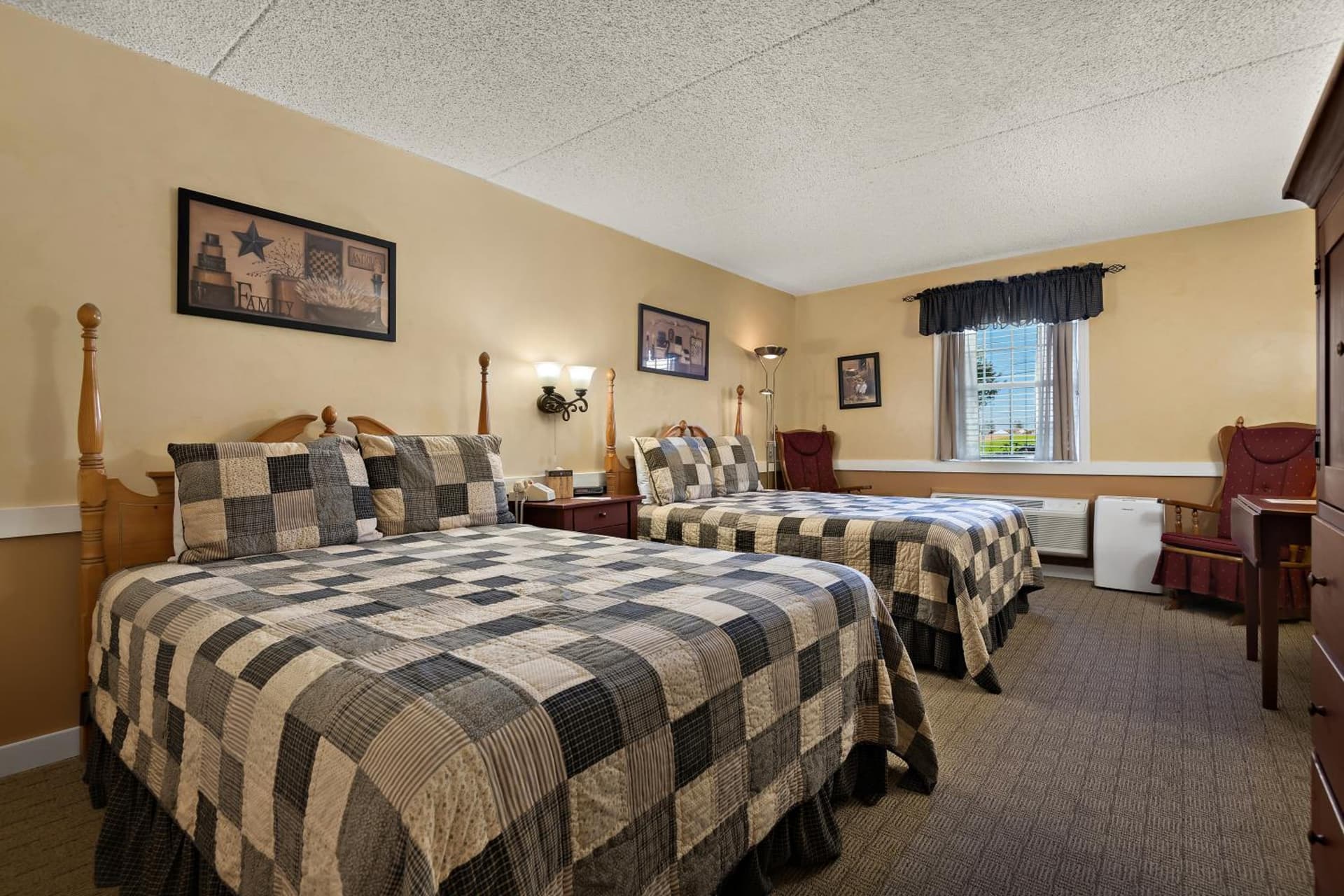Country Living Inn gallery photo in Lancaster, PA — image 14