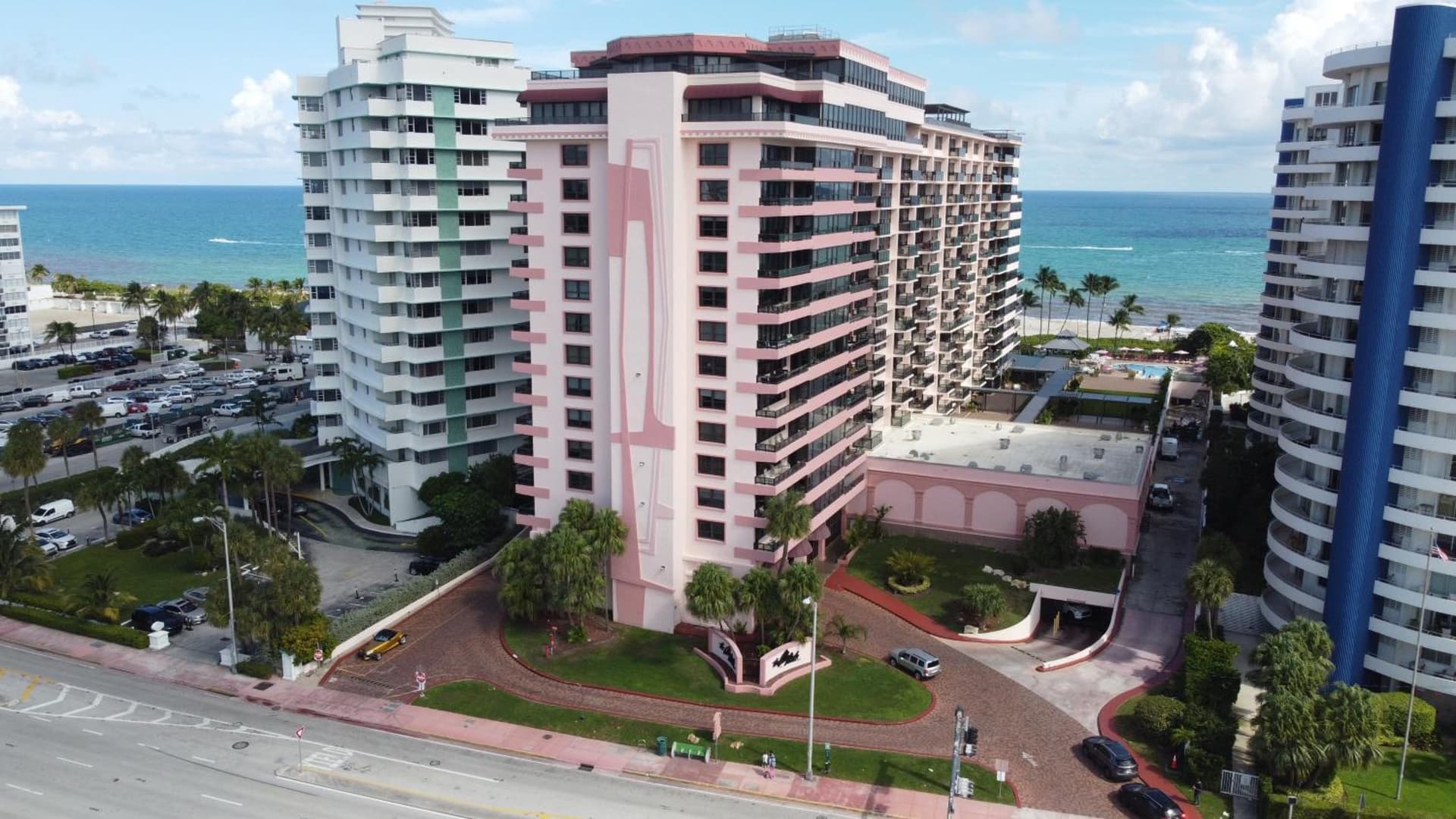 Two Bedroom on the Beach with balcony and Oceanview featured exterior or lobby in Miami Beach, FL — similar hotel