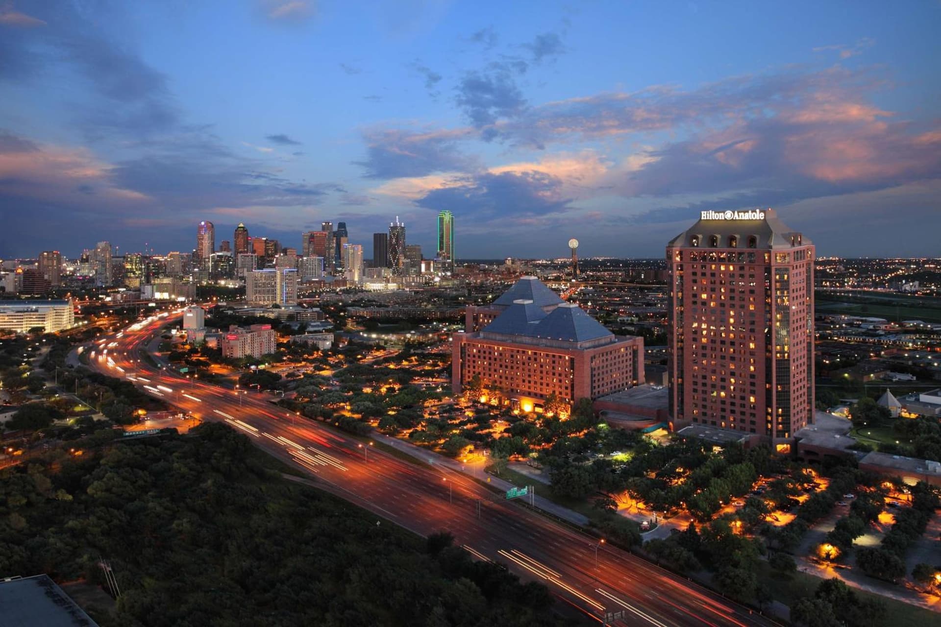 Hilton Anatole property views in Dallas, TX — gallery photo 3