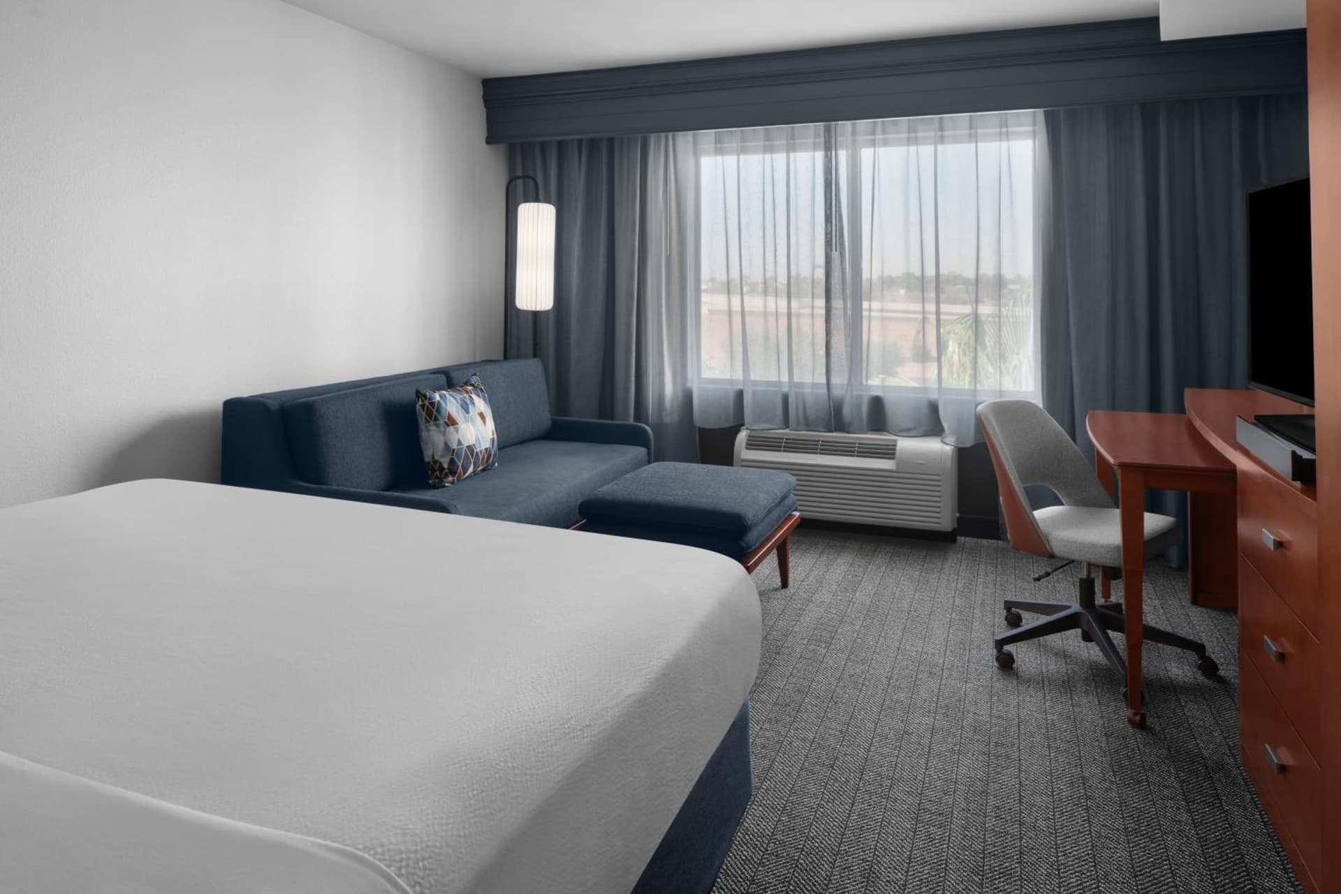 Courtyard by Marriott Phoenix West/Avondale gallery photo in Phoenix, AZ — image 70