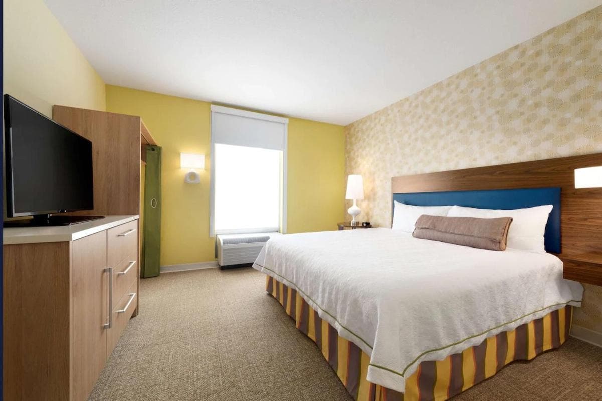 Home2 Suites By Hilton-Cleveland Beachwood interior in Beachwood, OH — gallery photo 2
