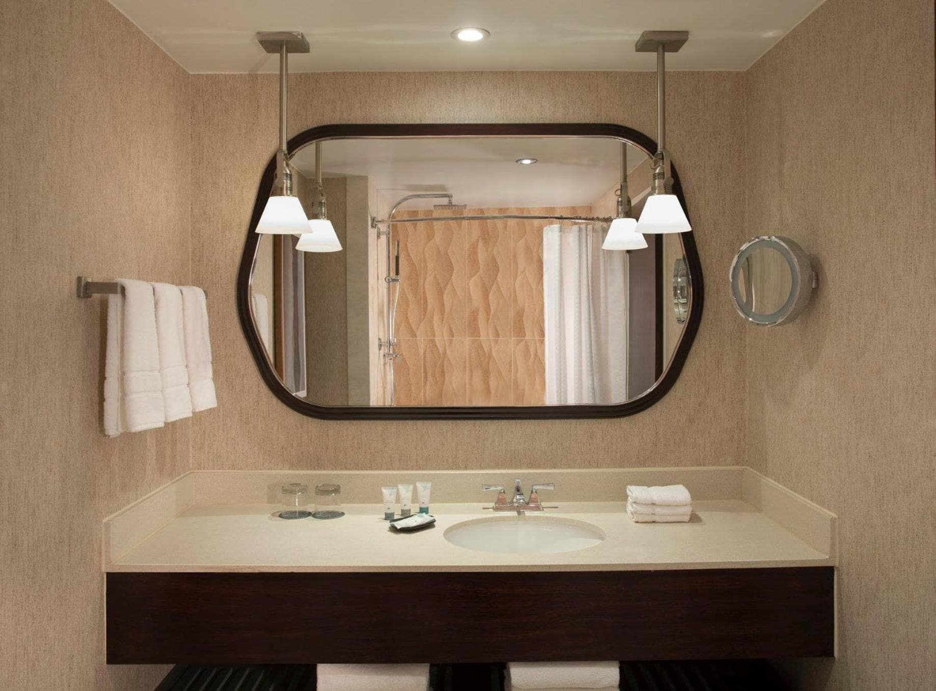 The Westin Southfield Detroit gallery photo in Southfield, MI — image 13