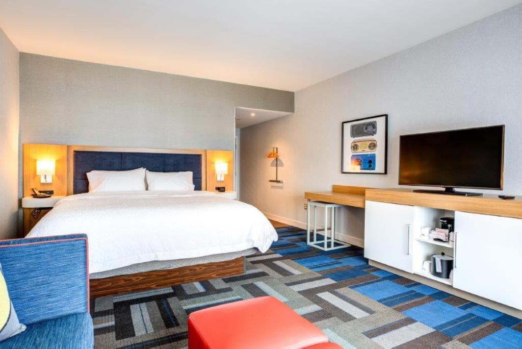 Hampton Inn & Suites Boston/Waltham gallery photo in Waltham, MA — image 20